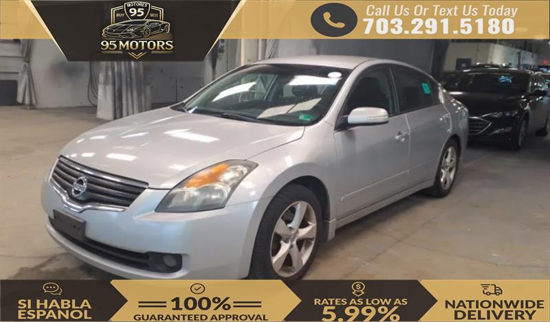 2009 Nissan Altima SE's photo