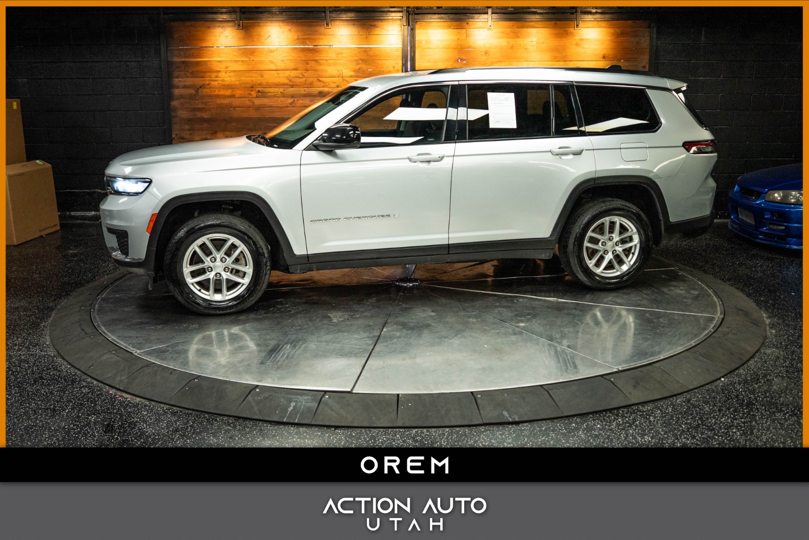 2023 Jeep Grand Cherokee L Laredo's photo