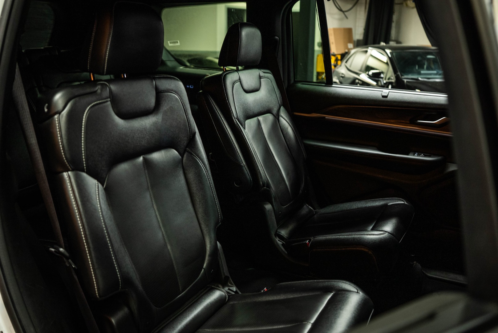 2024 Jeep Grand Cherokee Limited photo 11