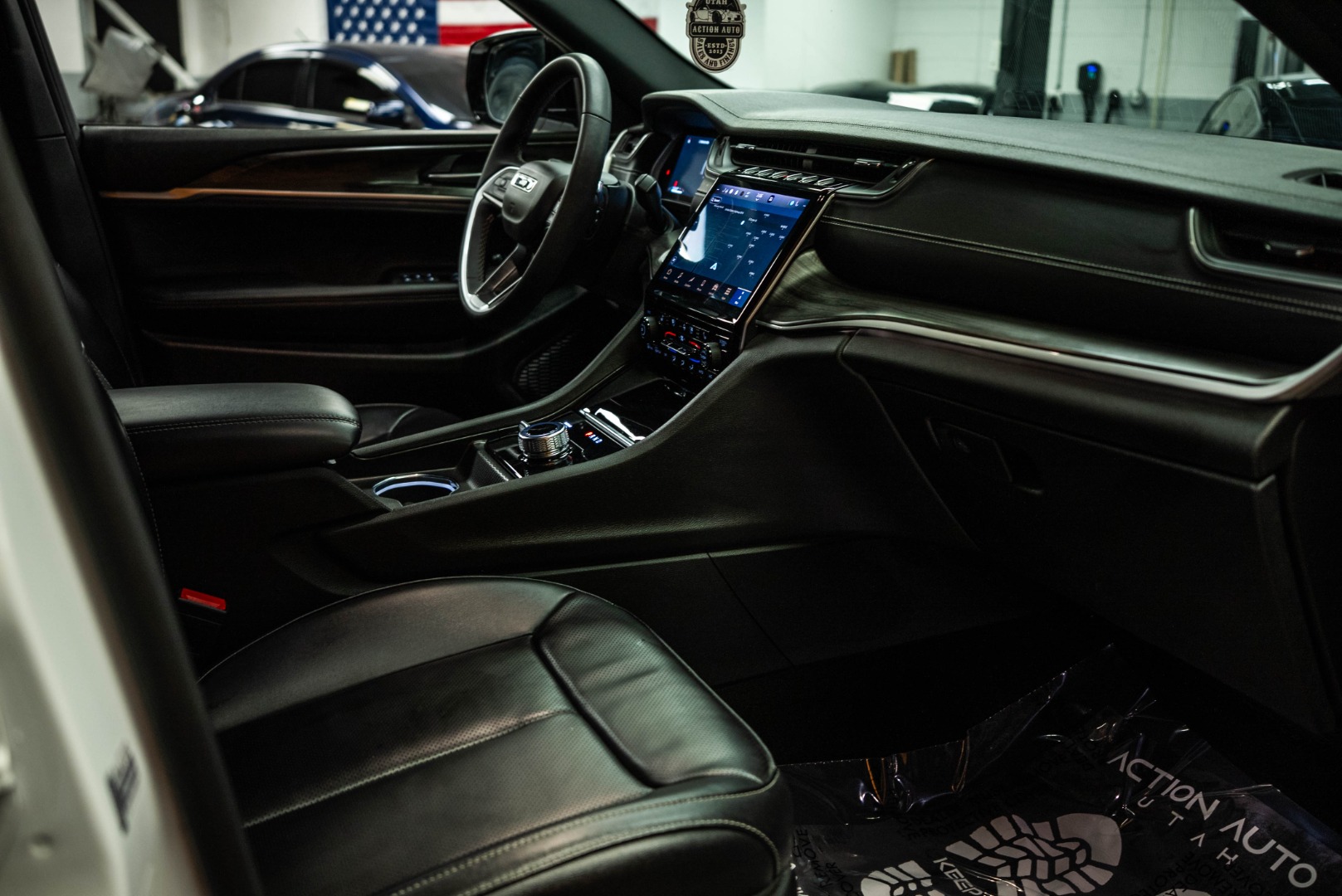 2024 Jeep Grand Cherokee Limited photo 12