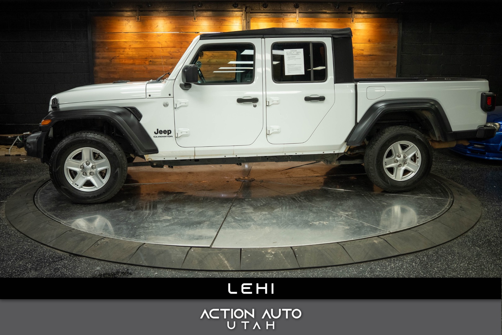 2020 Jeep Gladiator Sport S's photo