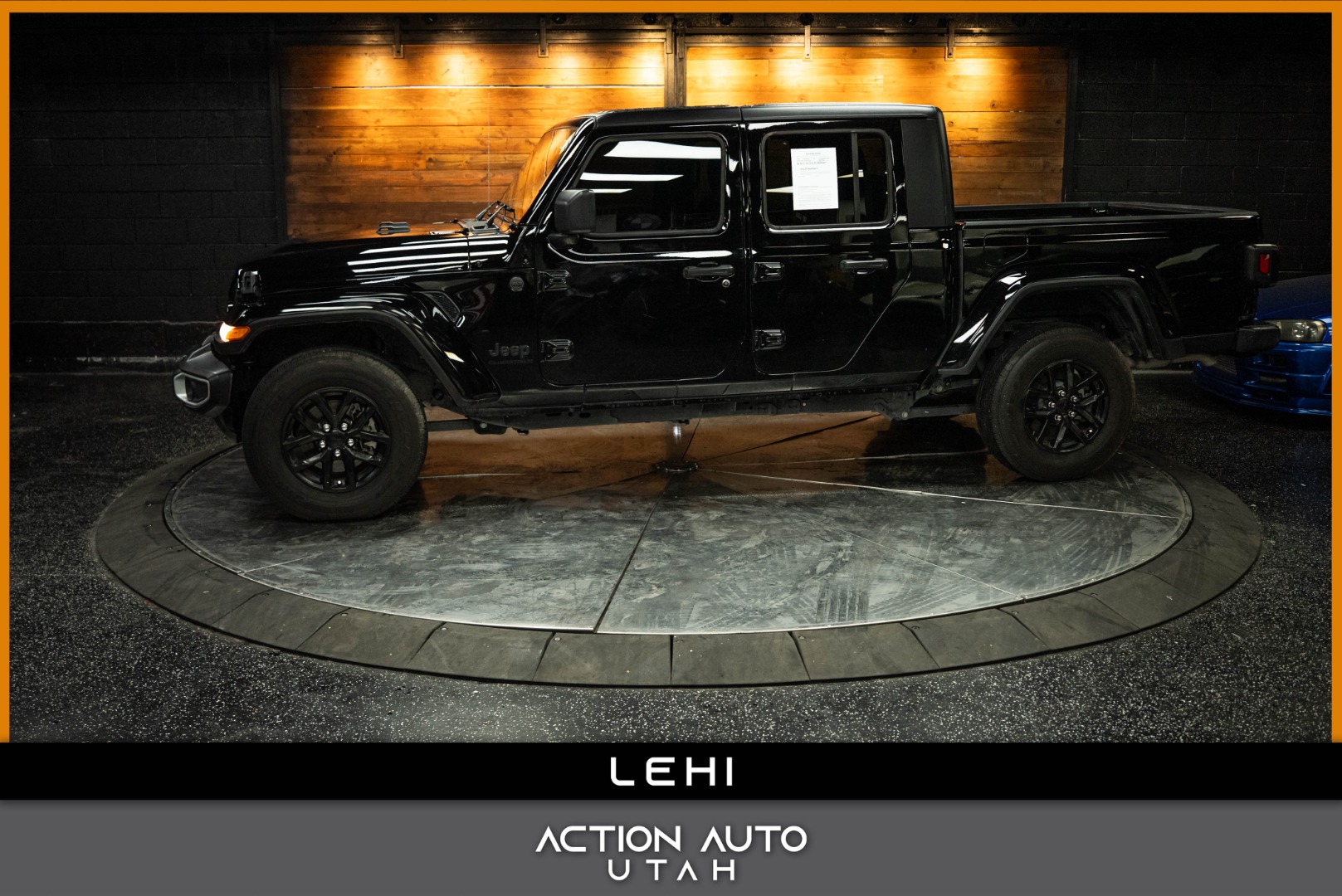 2023 Jeep Gladiator Sport S's photo