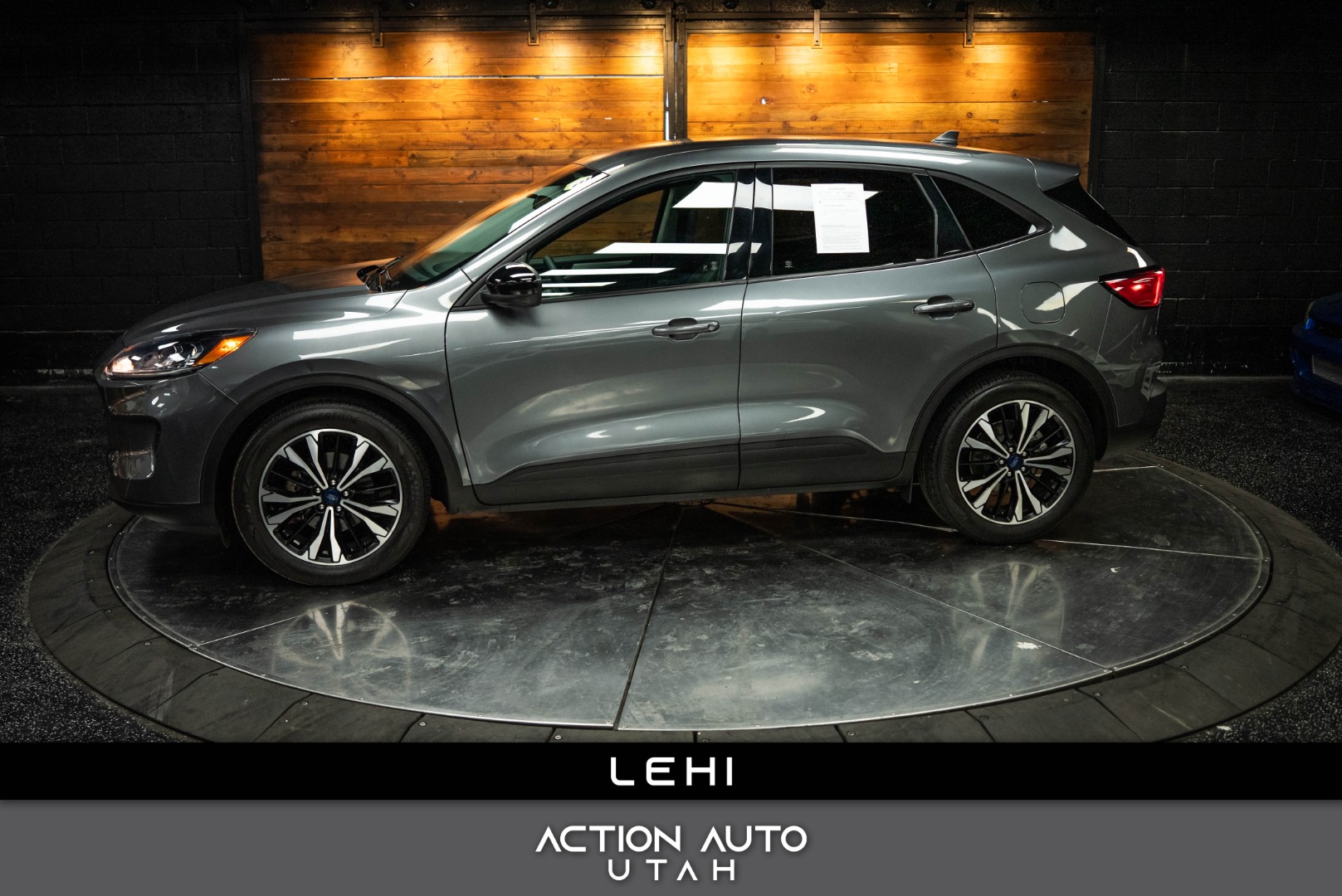 2022 Ford Escape SE's photo