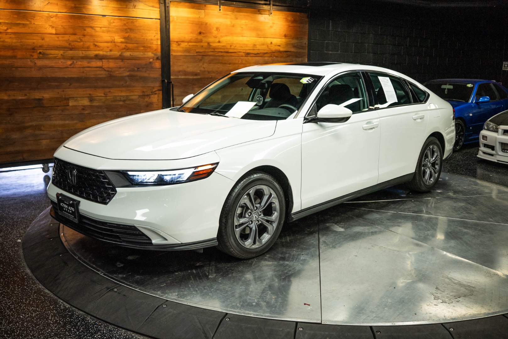 2023 Honda Accord EX photo 2