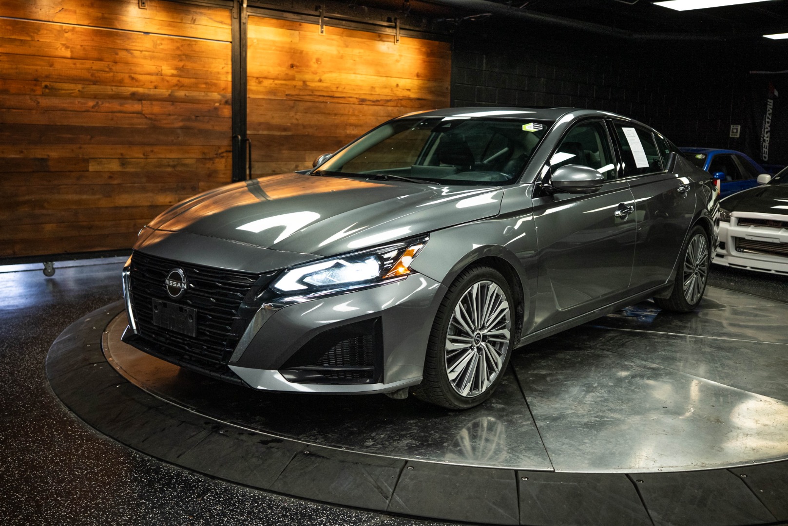 2023 Nissan Altima 2.5 SL photo 2