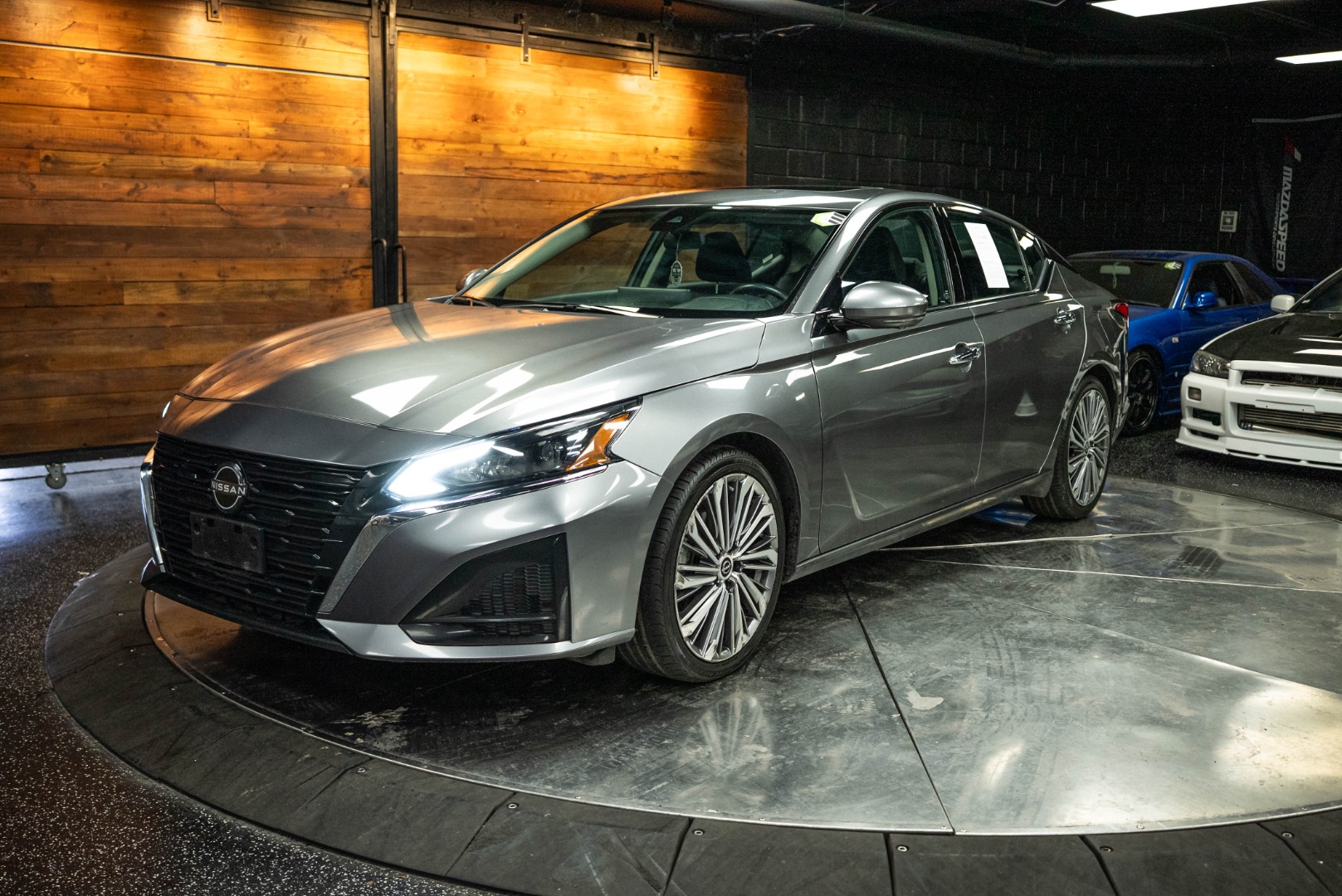 2023 Nissan Altima 2.5 SL photo 2