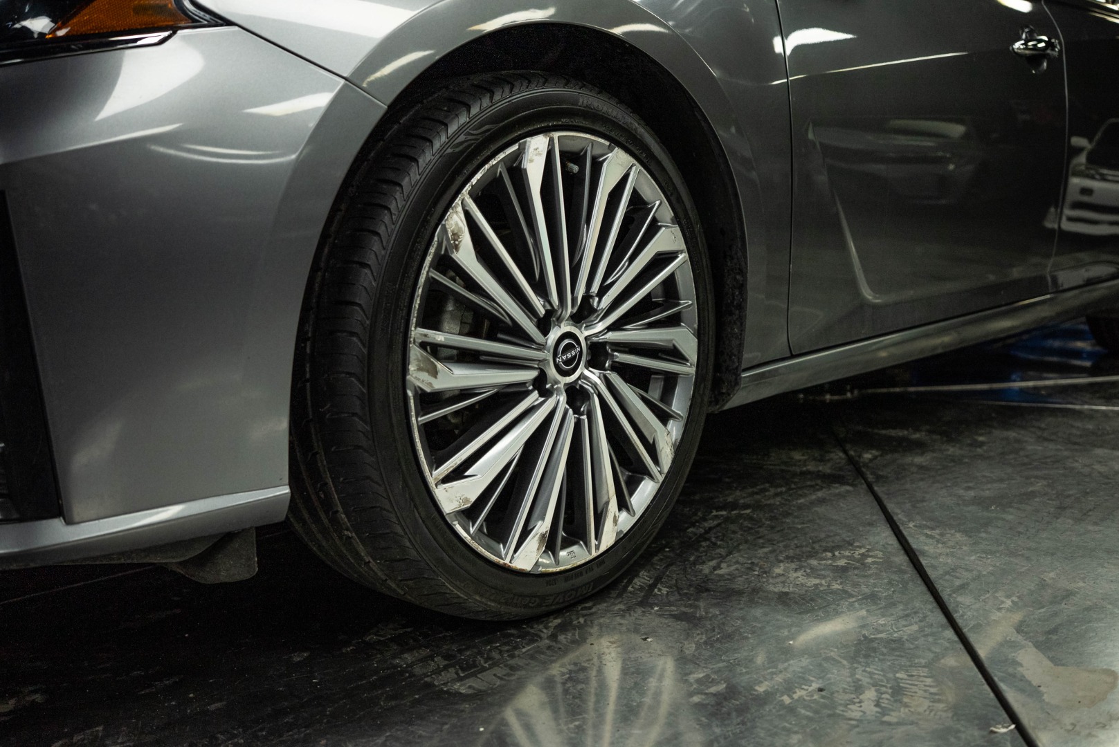 2023 Nissan Altima 2.5 SL photo 3