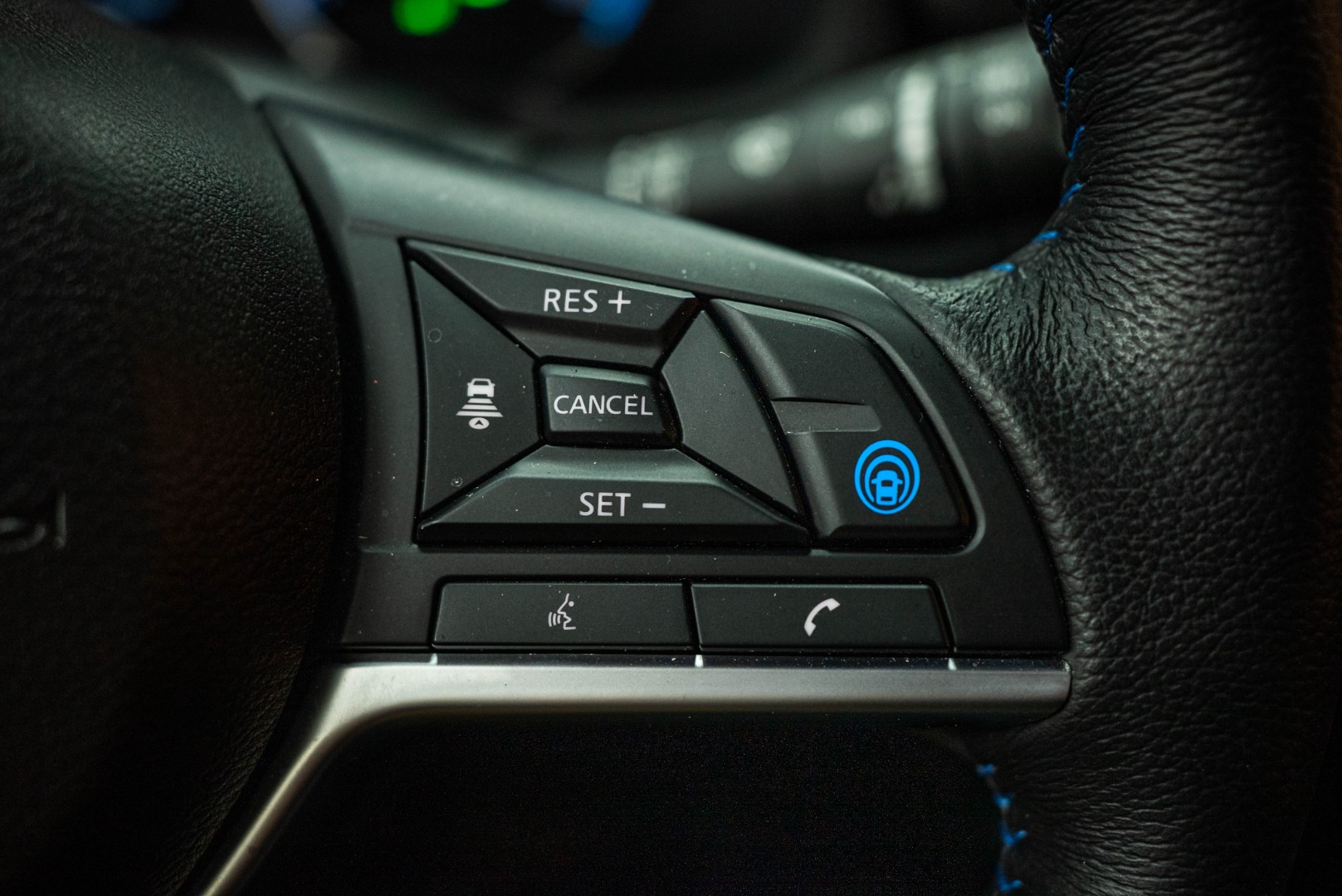 2024 Nissan Leaf SV Plus photo 18