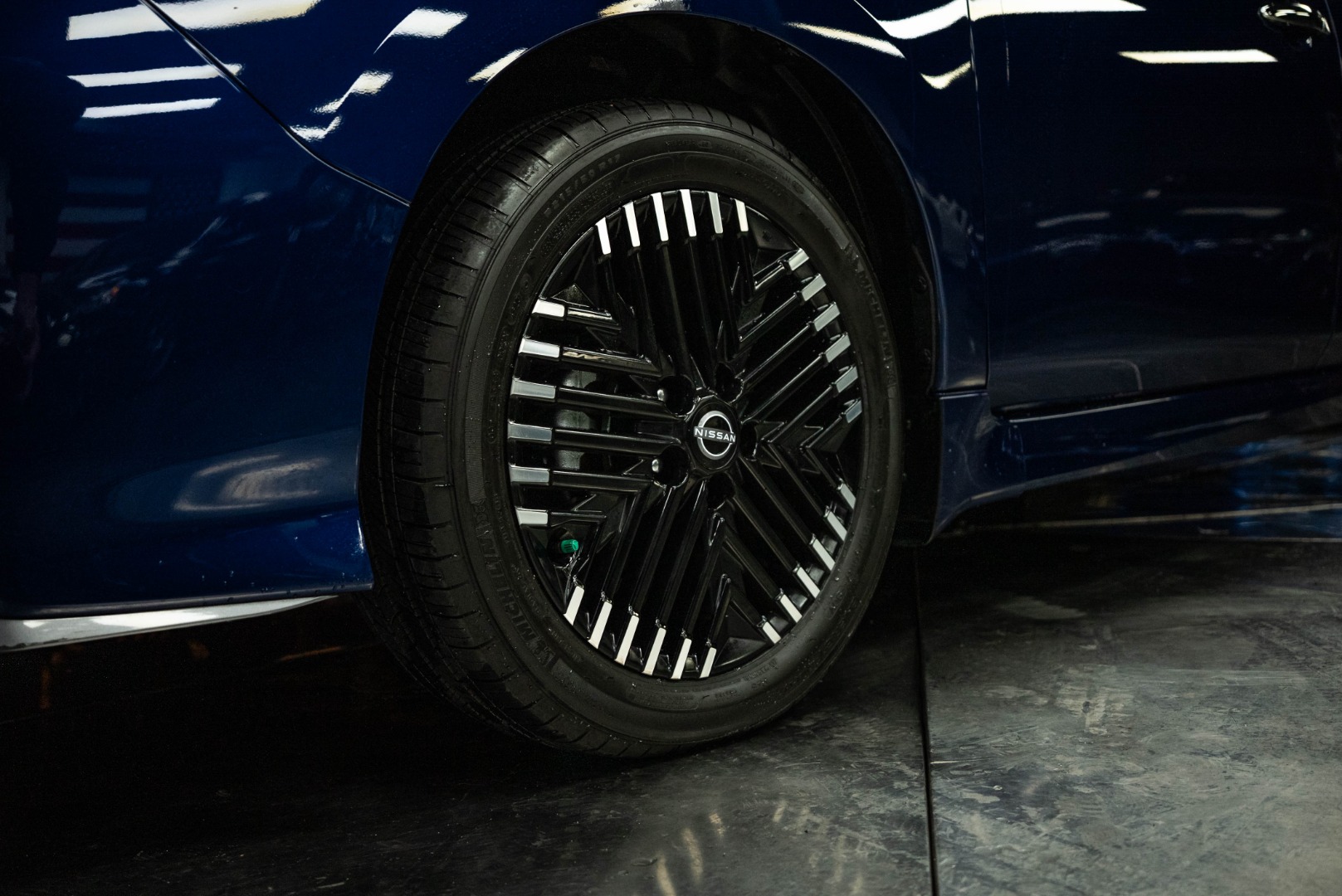 2024 Nissan Leaf SV Plus photo 3