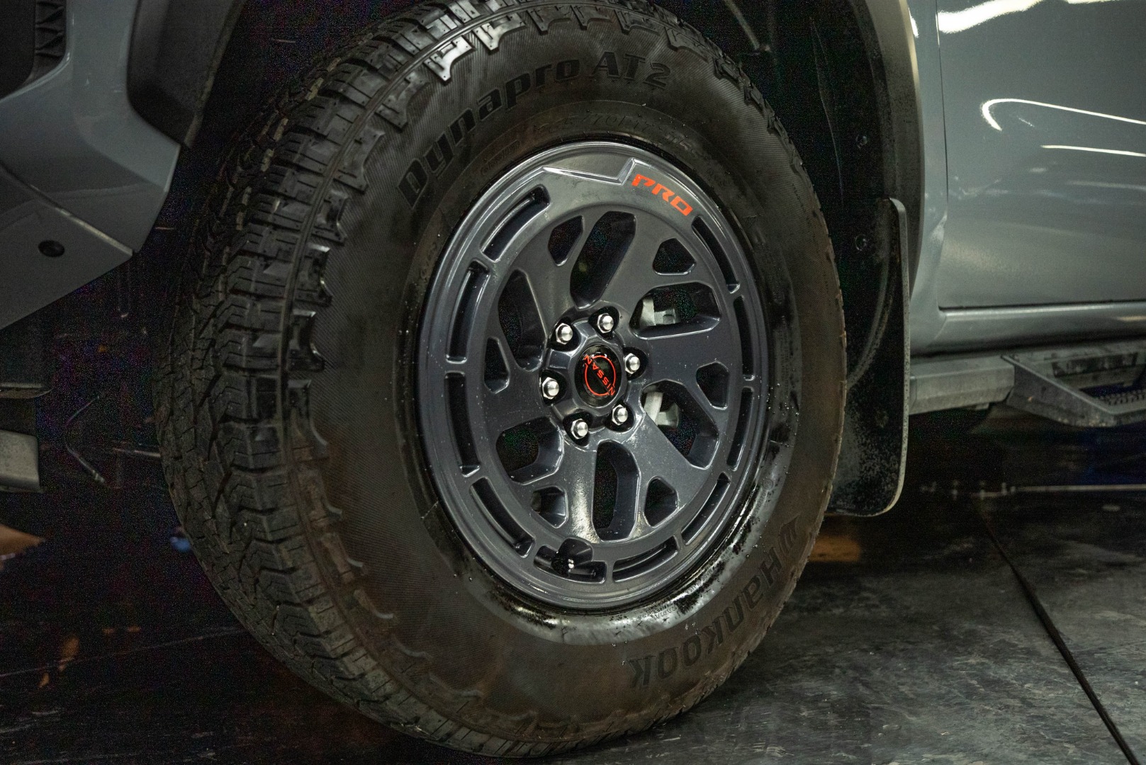 2025 Nissan Frontier PRO-4X photo 3