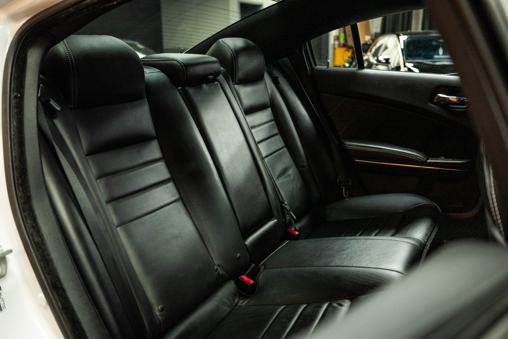 2011 Dodge Charger R/T Max photo 11