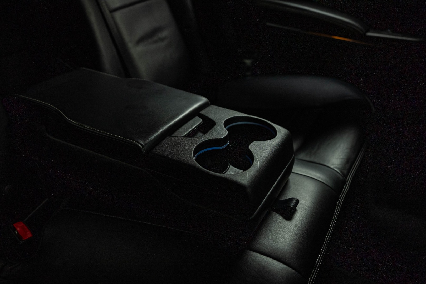 2011 Dodge Charger R/T Max photo 12