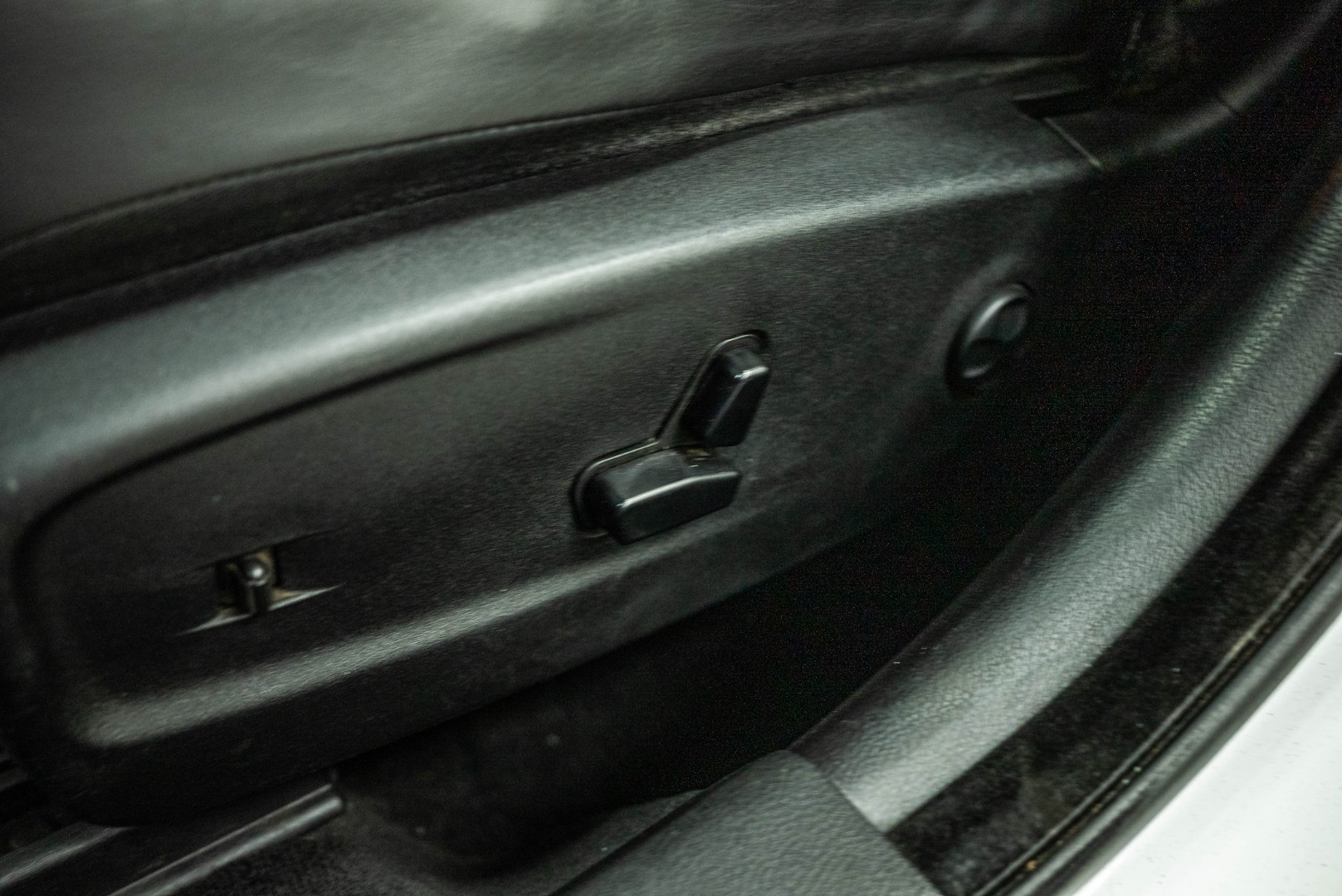 2011 Dodge Charger R/T Max photo 15