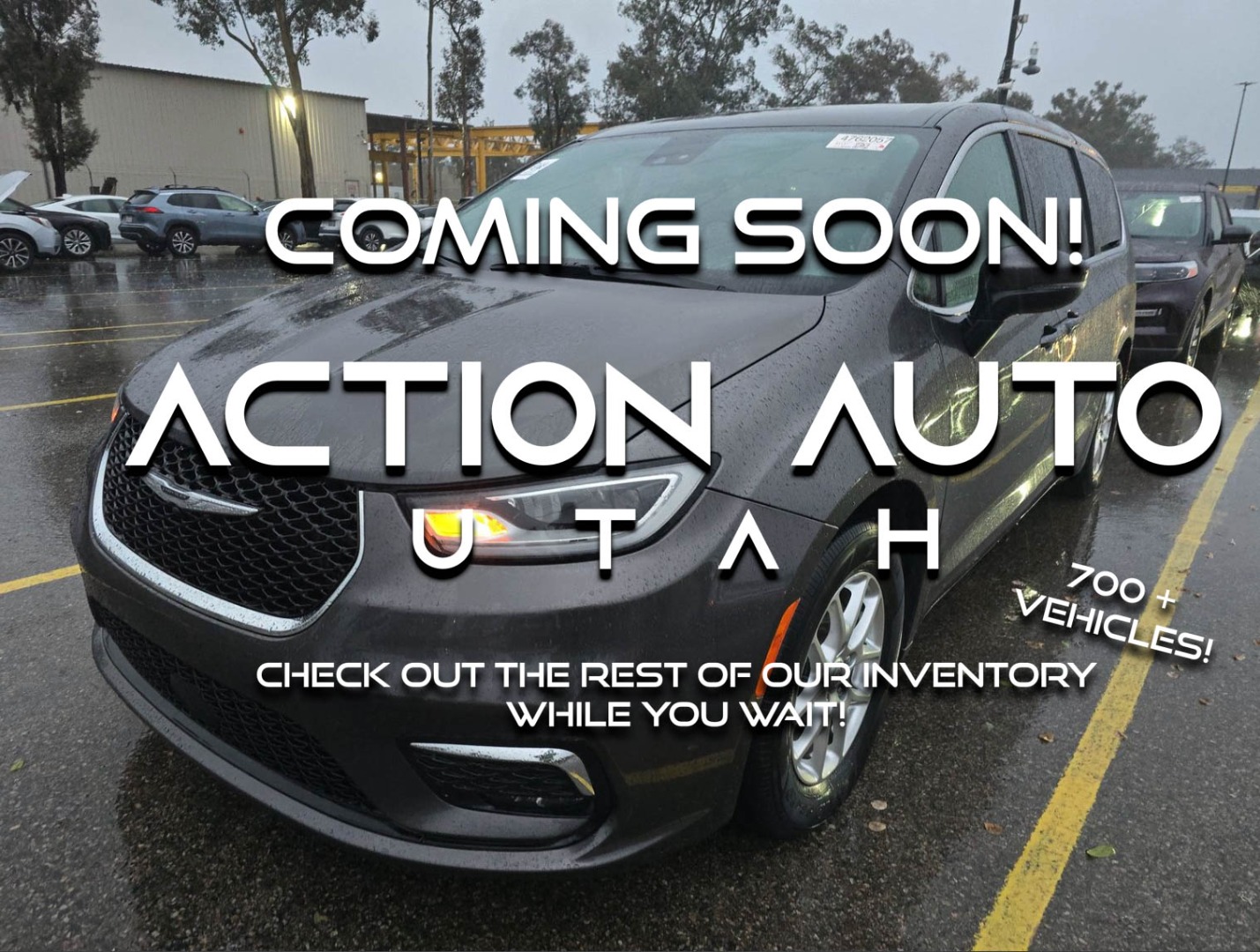 2023 Chrysler Pacifica Touring L's photo