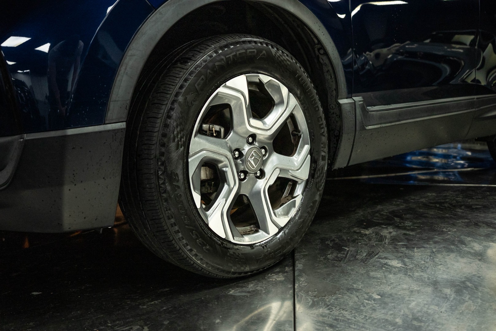 2019 Honda CR-V EX photo 2