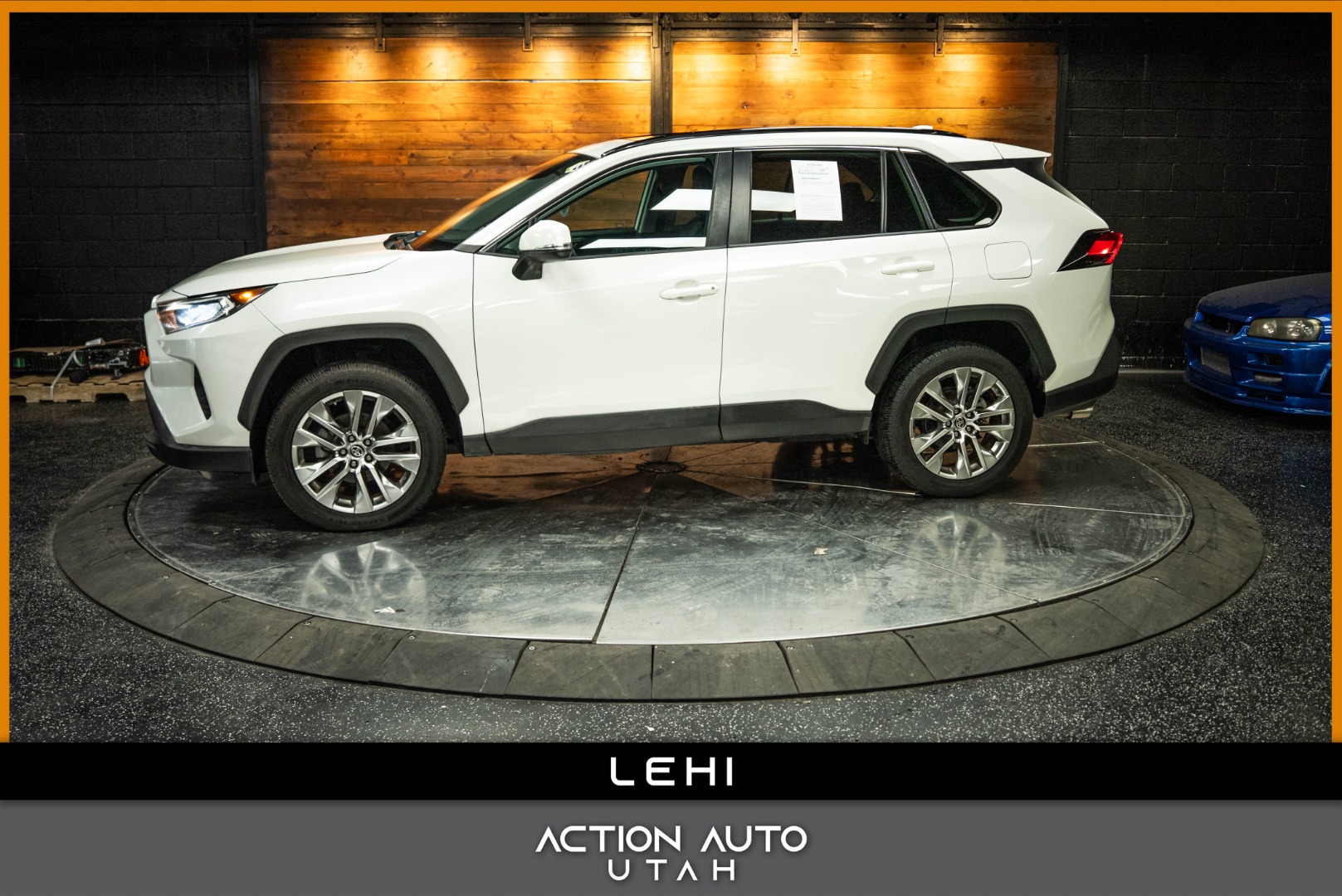 2021 Toyota RAV4 XLE Premium's photo