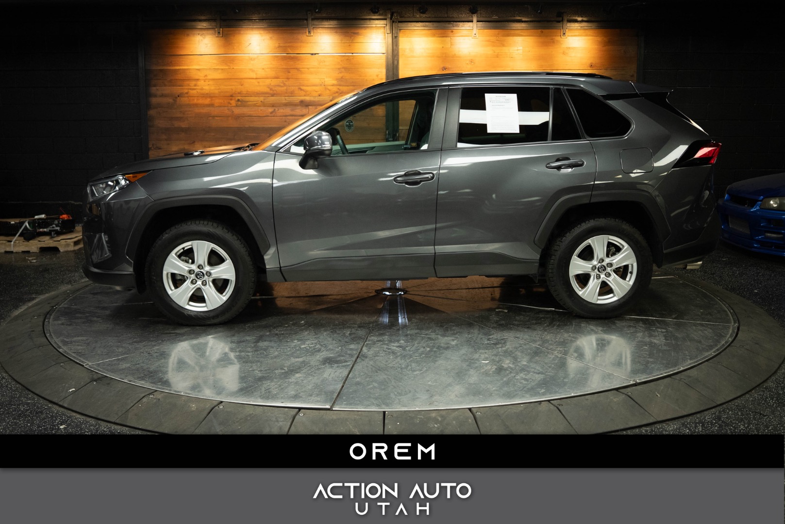 2020 Toyota RAV4 XLE's photo