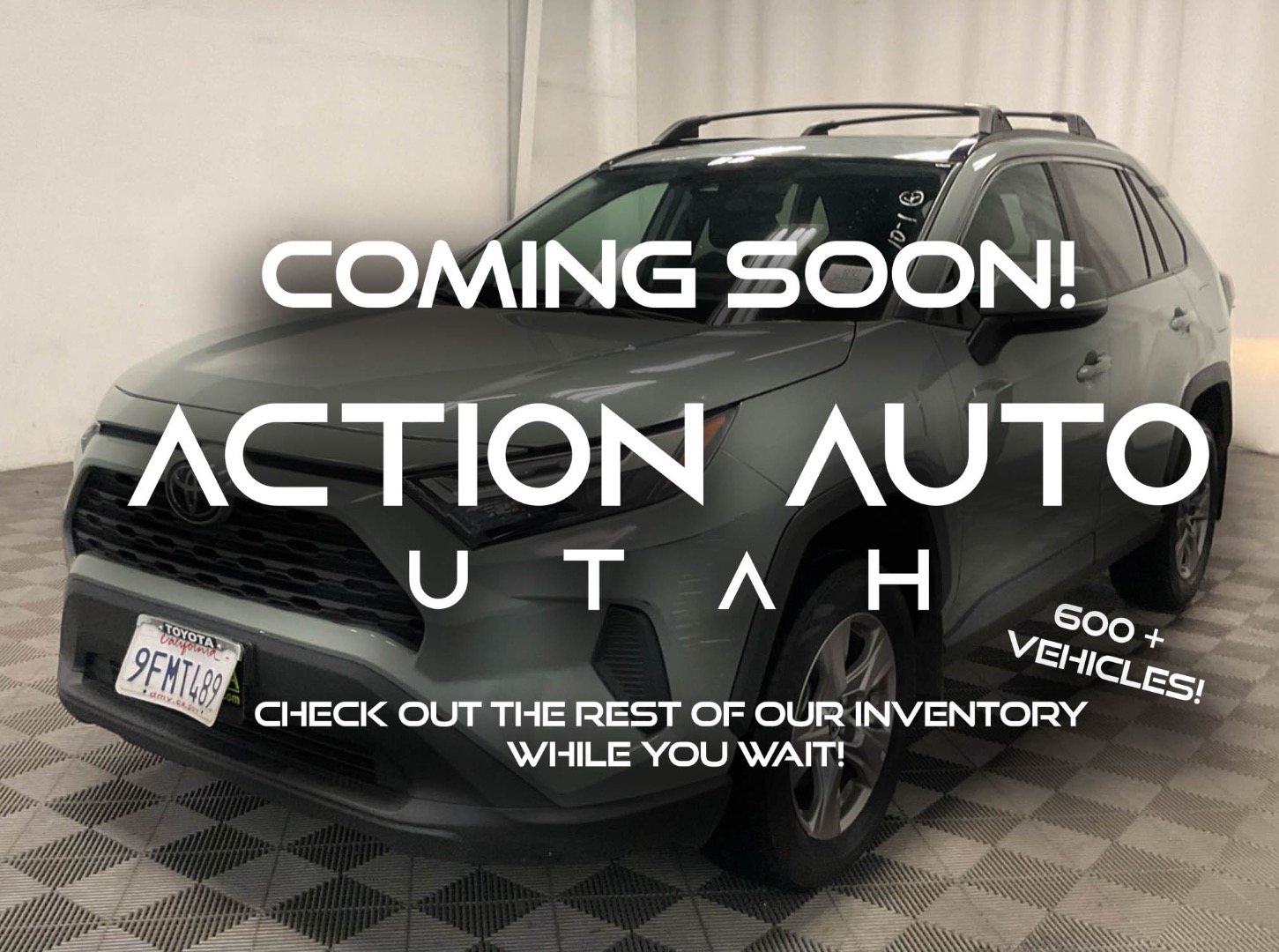 2023 Toyota RAV4 XLE's photo