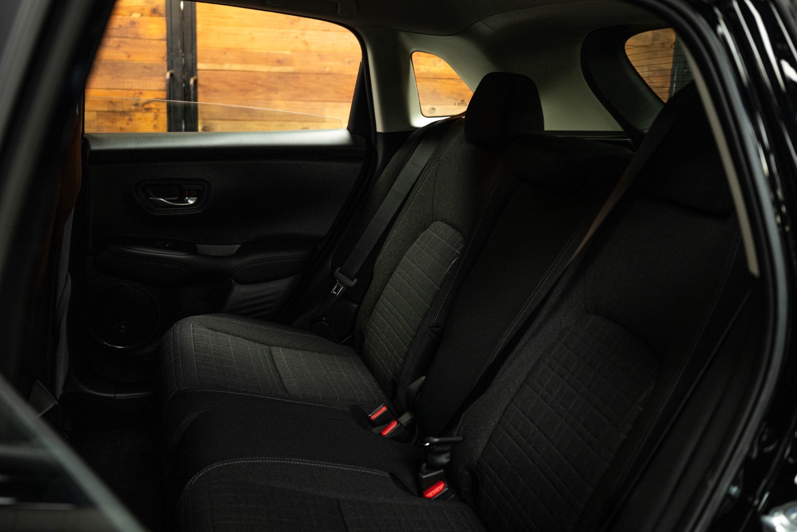 2025 Honda HR-V LX photo 8