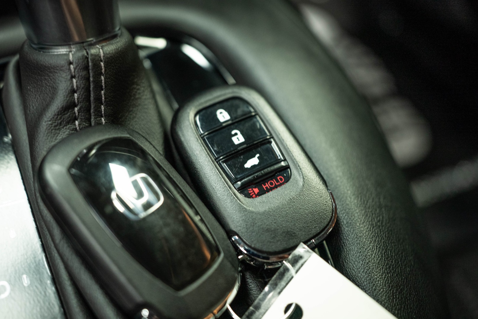2025 Honda HR-V LX photo 17