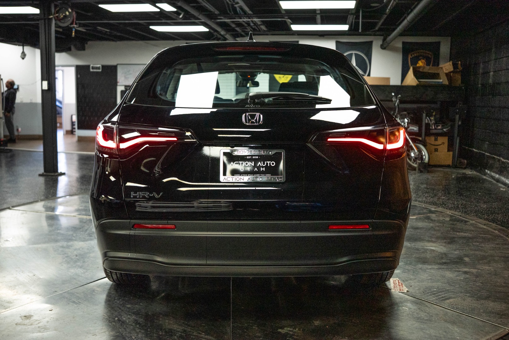 2025 Honda HR-V LX photo 4