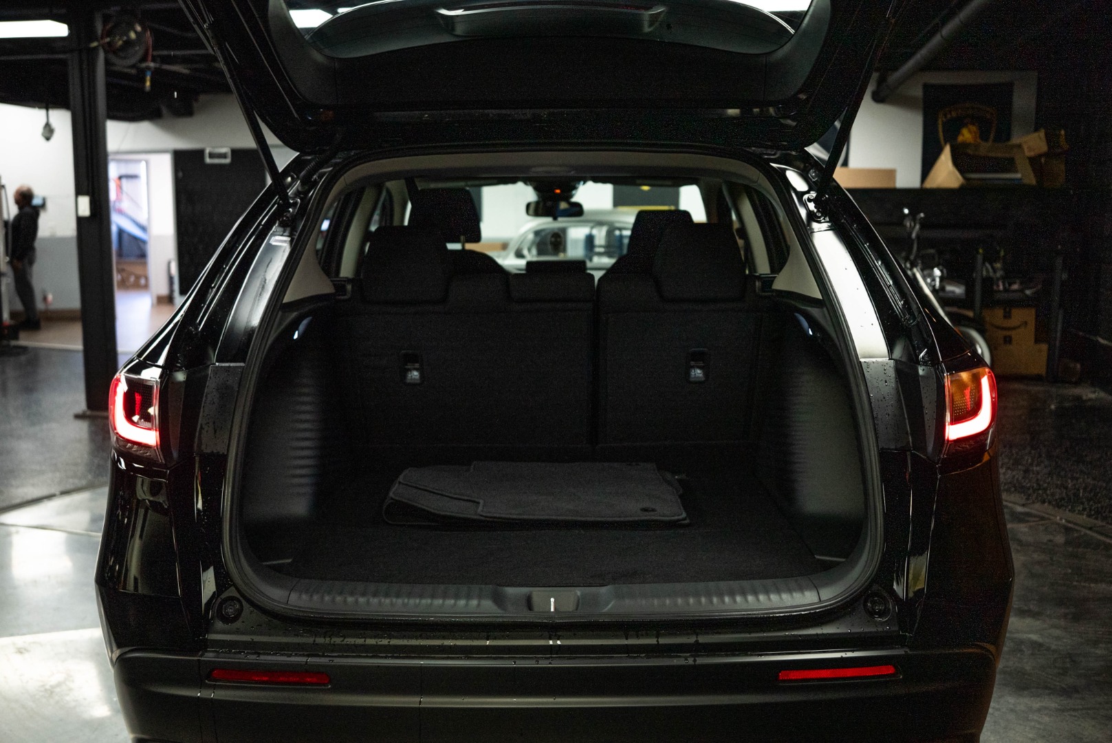 2025 Honda HR-V LX photo 5