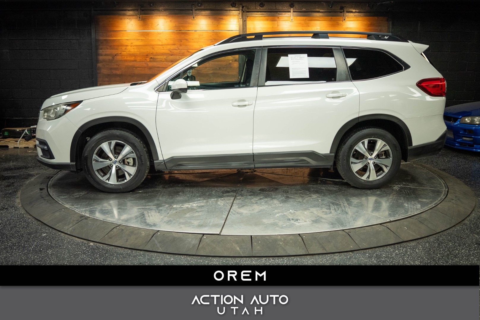 2019 Subaru Ascent Premium's photo