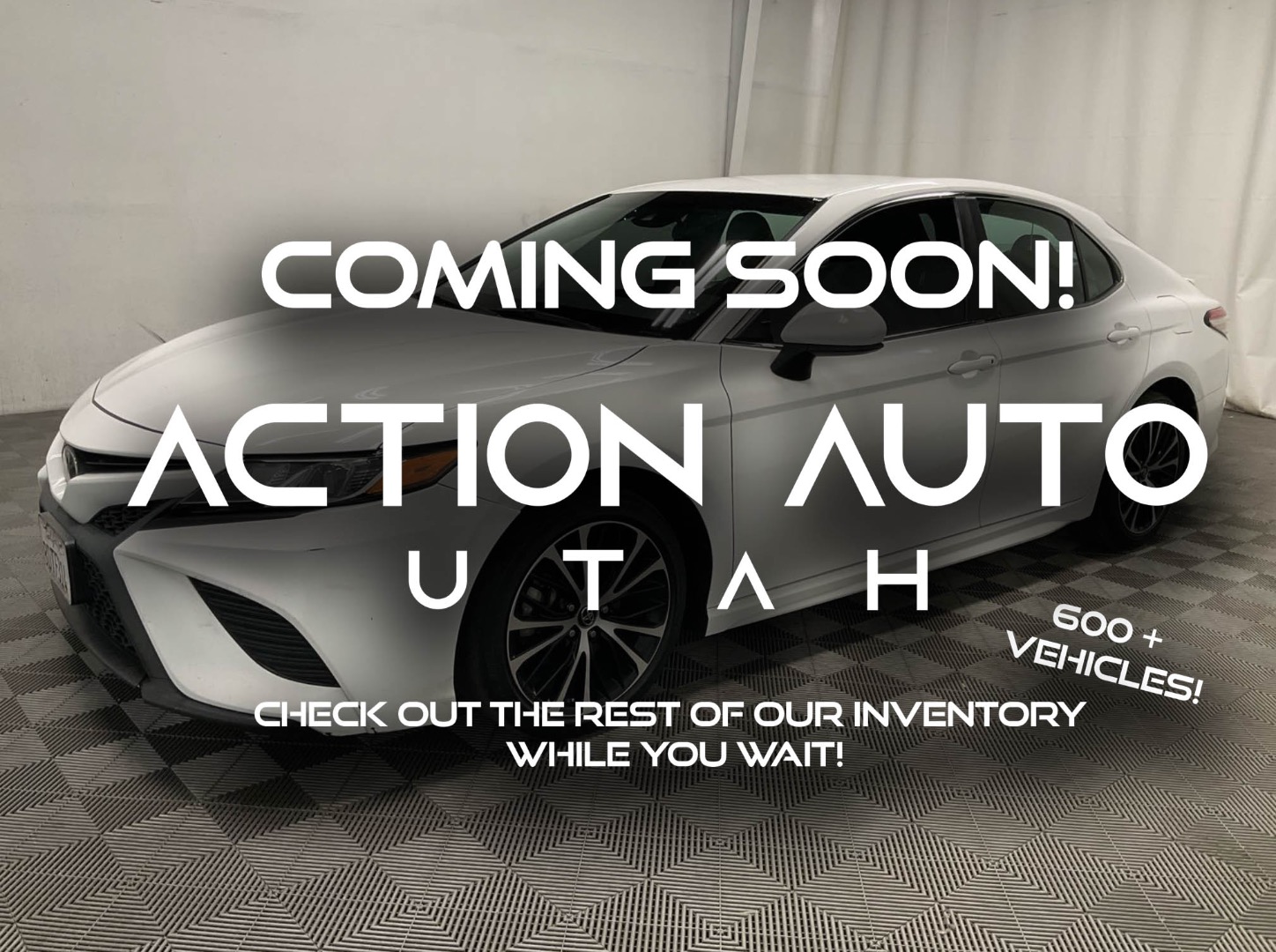 2018 Toyota Camry SE's photo