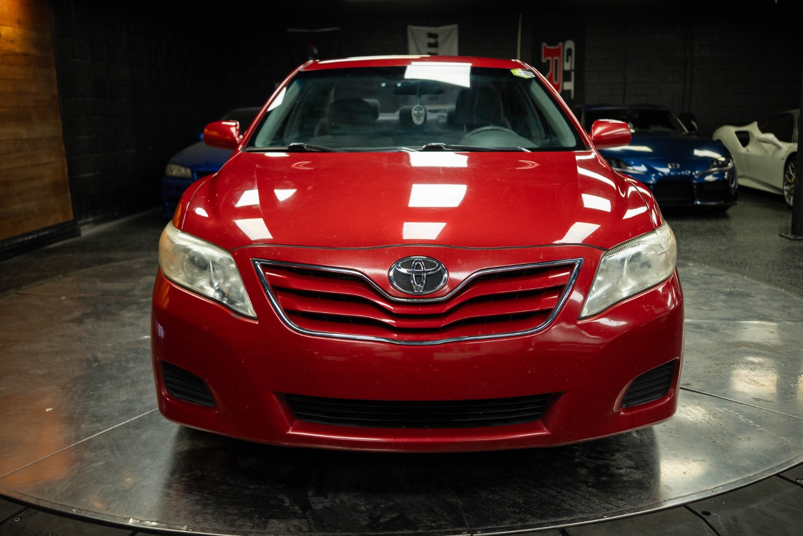 2010 Toyota Camry photo 2