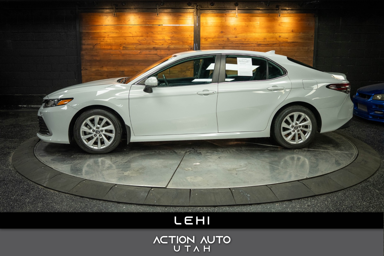 2023 Toyota Camry LE's photo