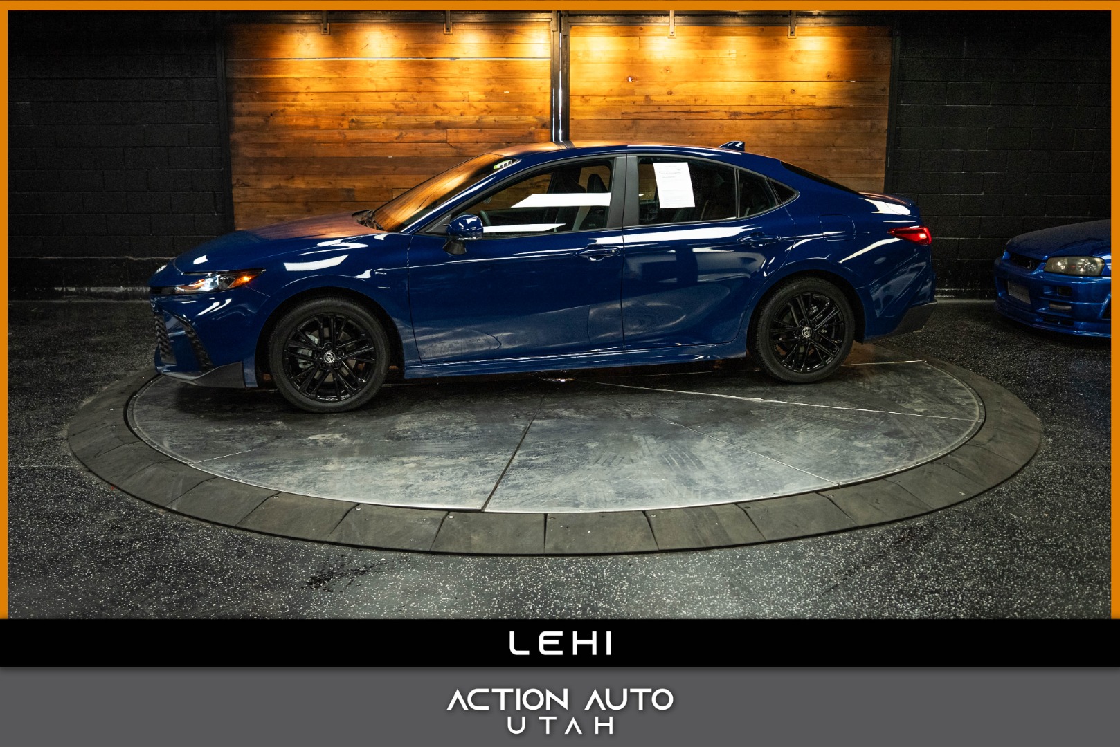 2025 Toyota Camry SE's photo