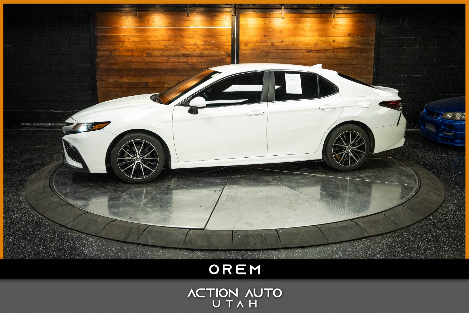 2021 Toyota Camry SE's photo