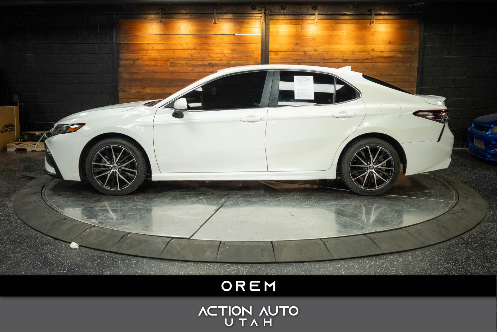 2021 Toyota Camry SE's photo