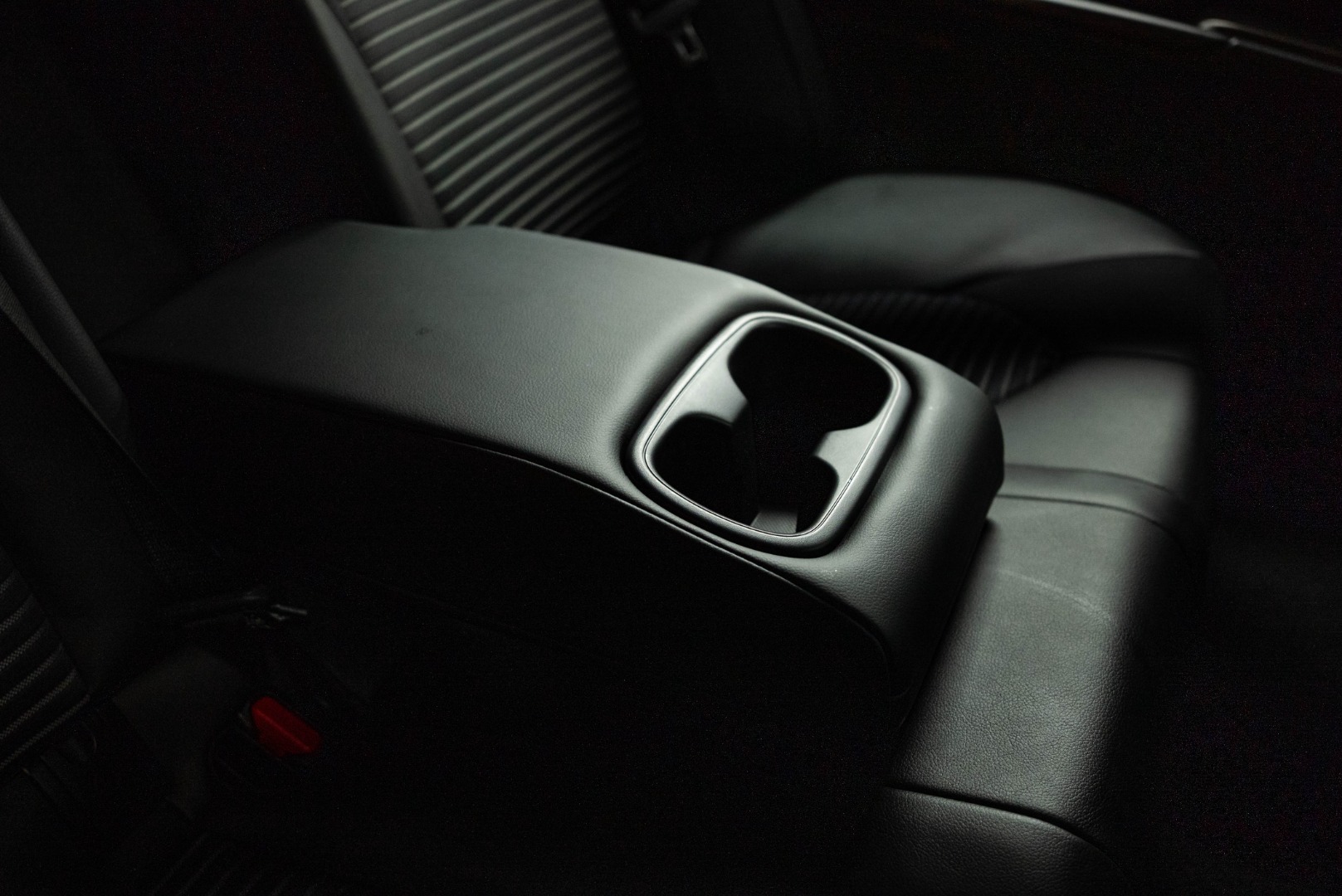 2024 Toyota Camry SE photo 12