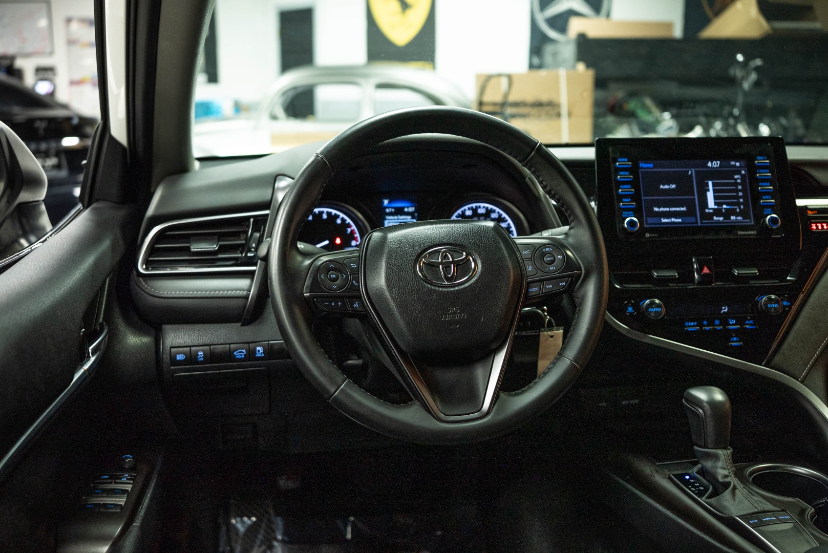 2024 Toyota Camry SE photo 16
