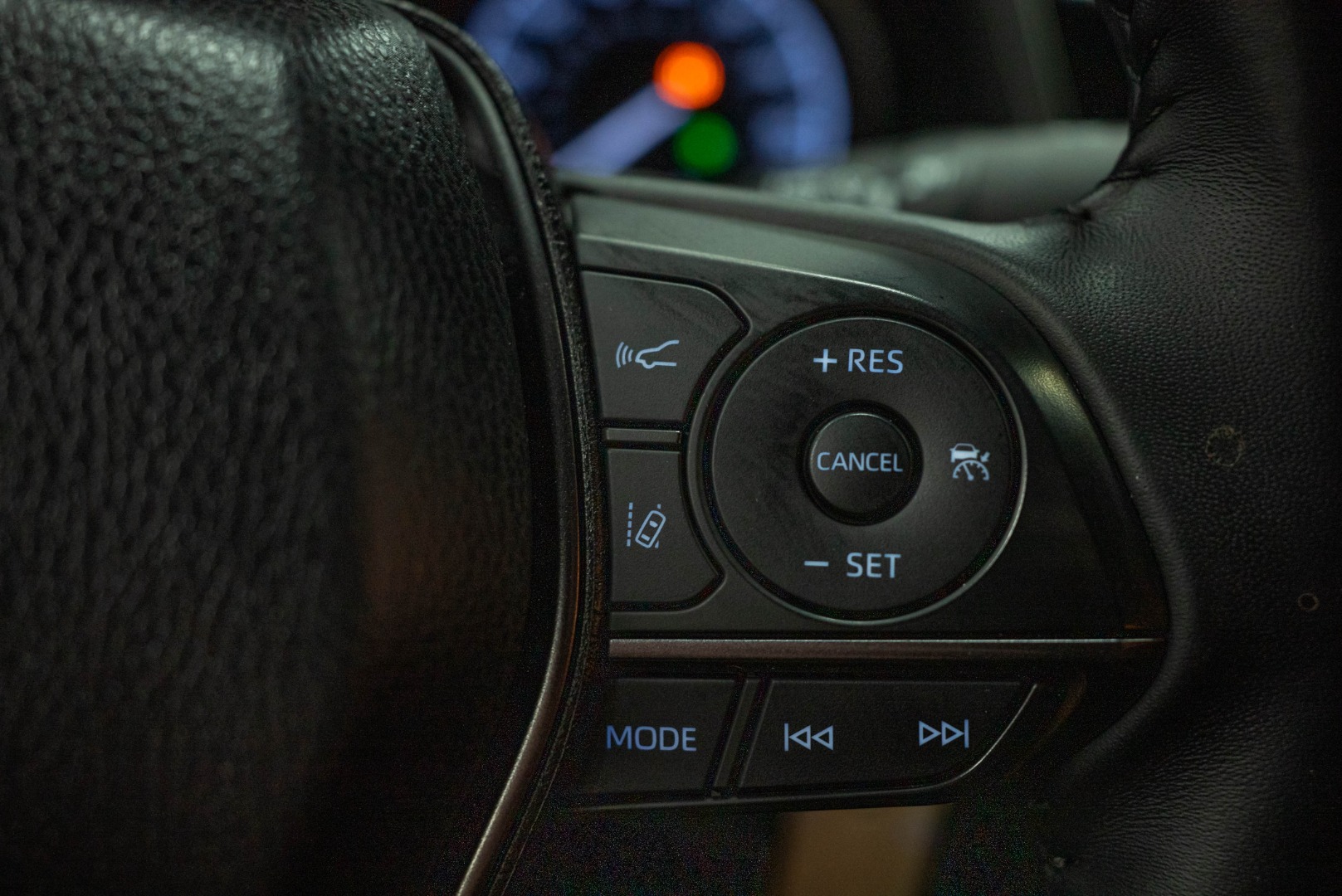 2024 Toyota Camry SE photo 18