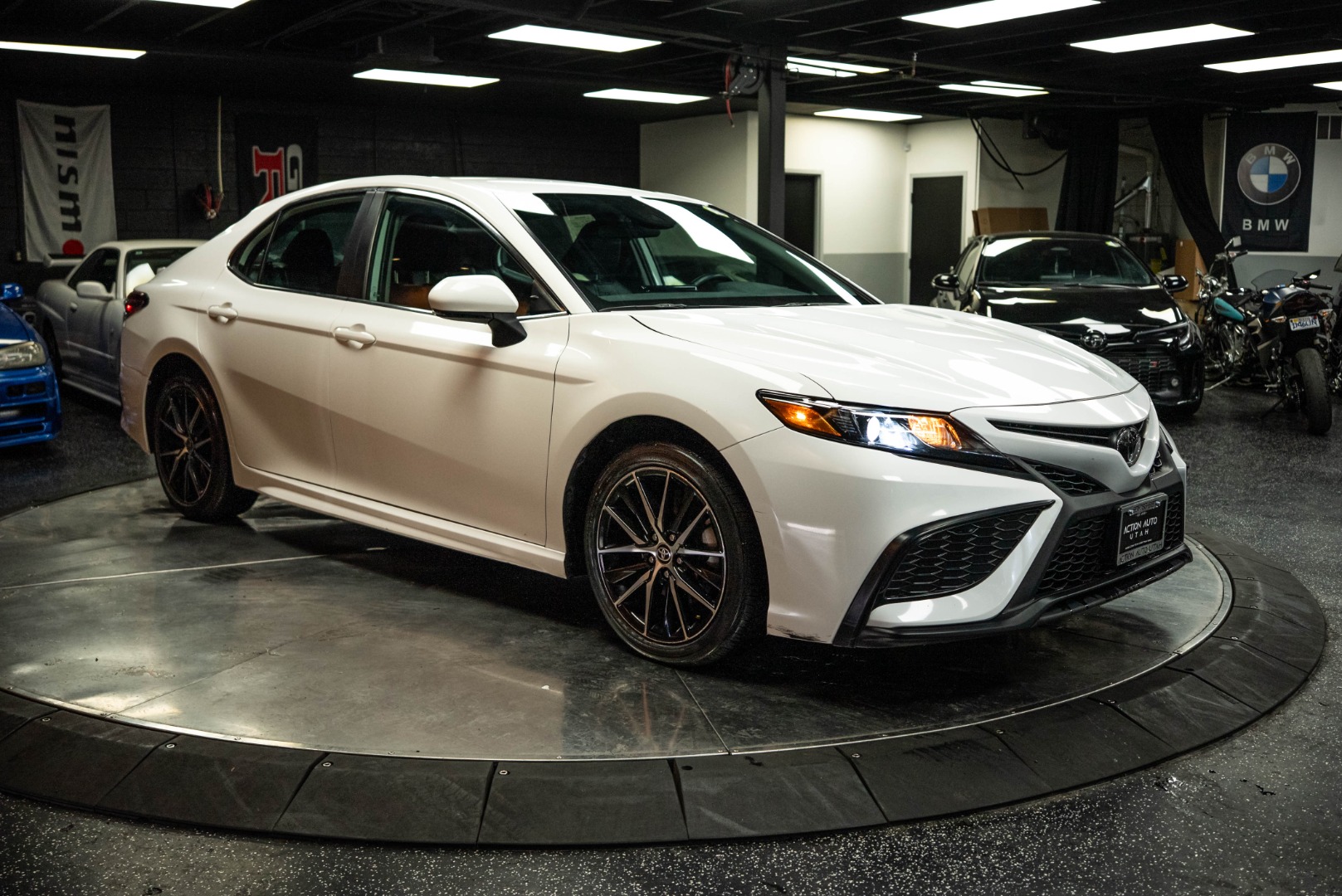 2024 Toyota Camry SE photo 5