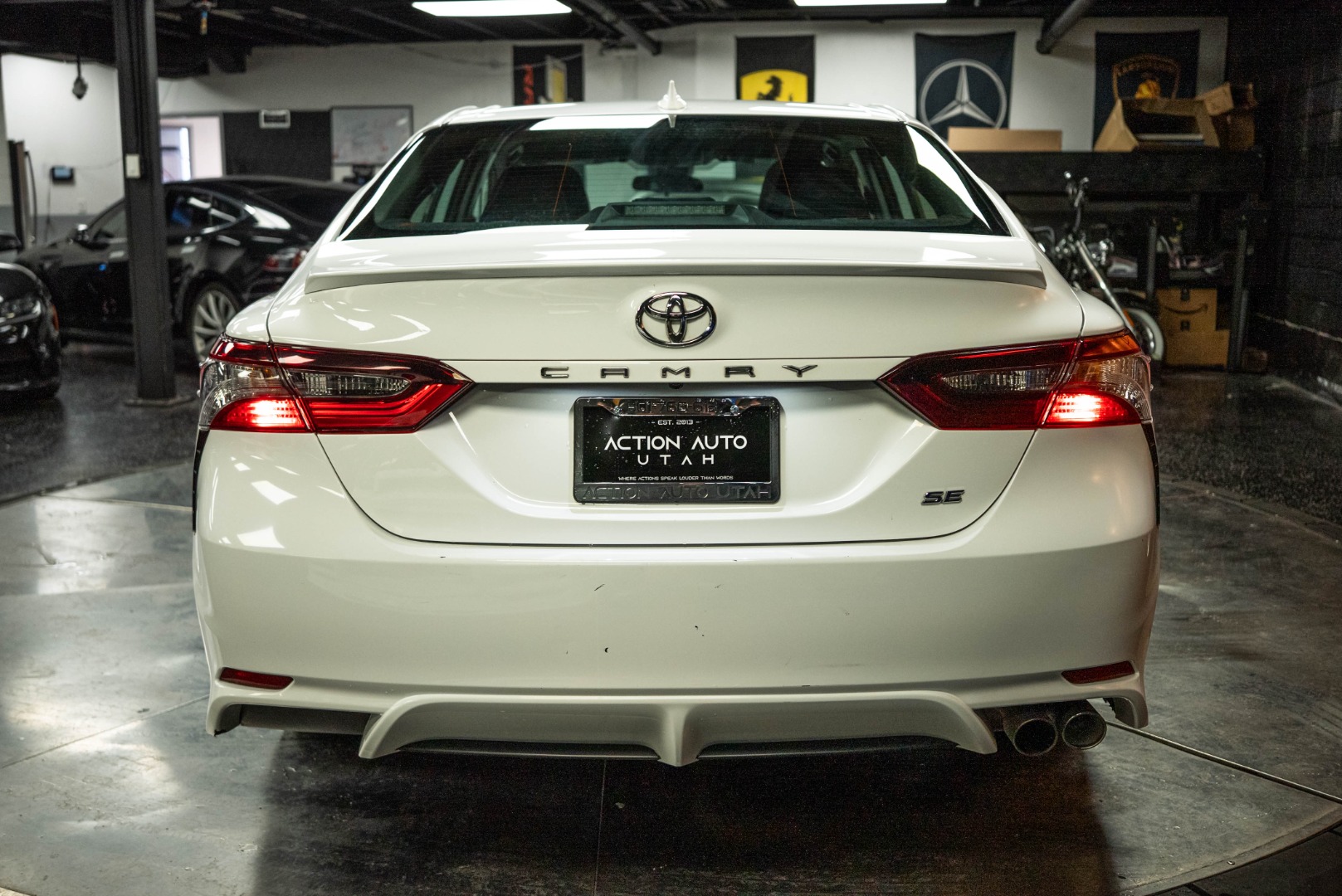 2024 Toyota Camry SE photo 6