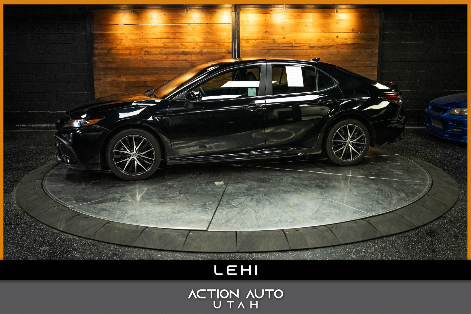 2024 Toyota Camry SE's photo