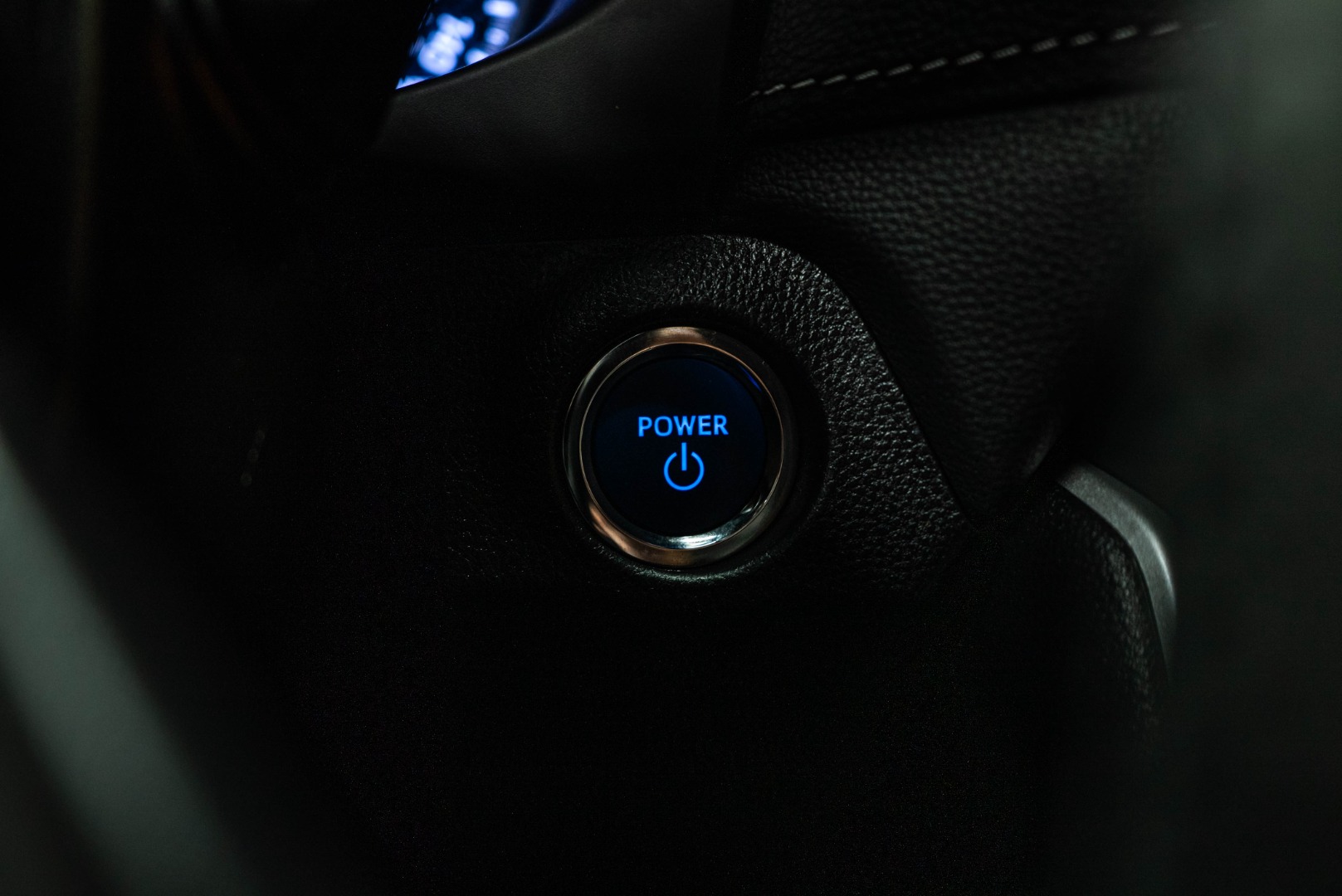 2021 Toyota RAV4 Hybrid XLE Premium photo 19