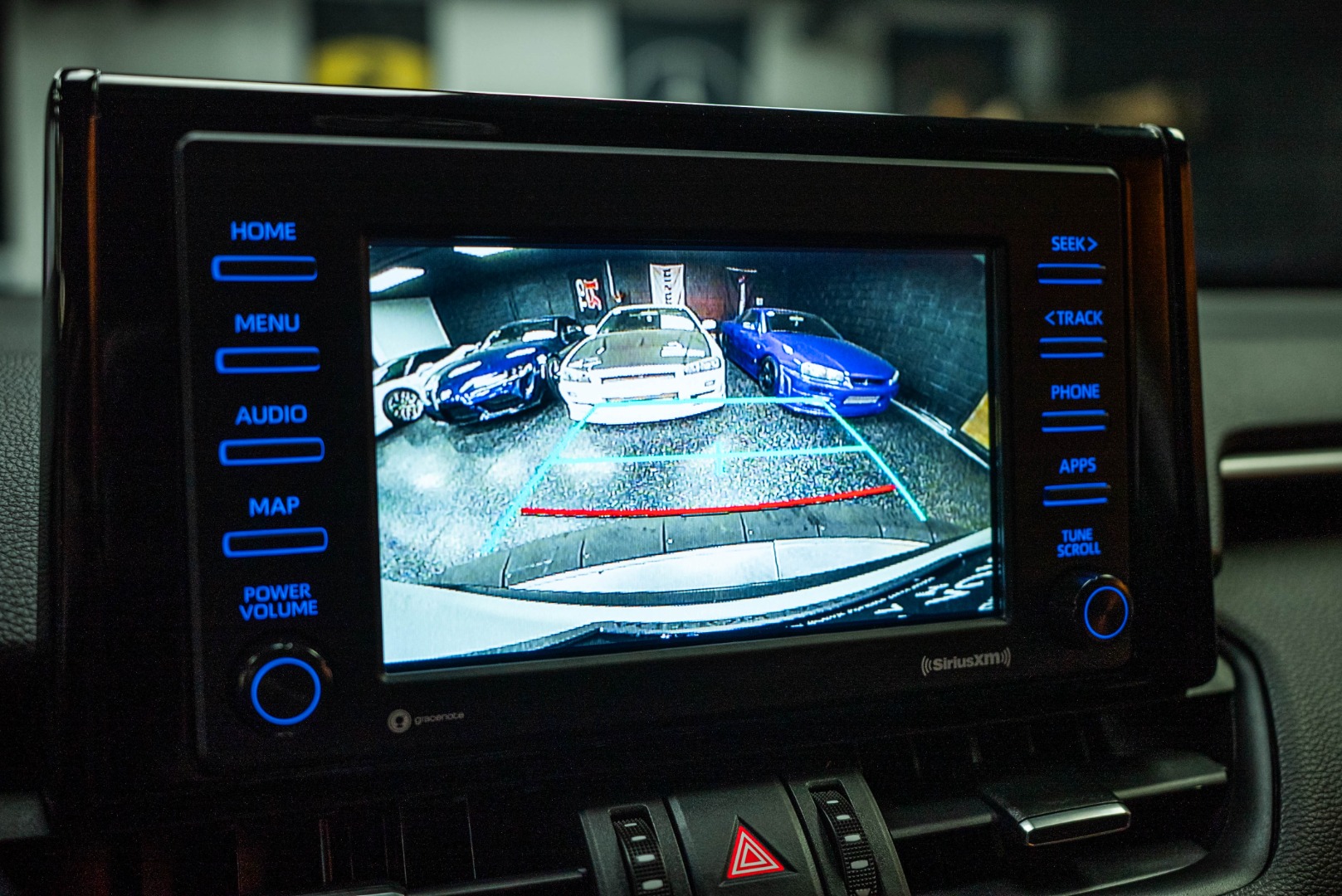 2021 Toyota RAV4 Hybrid XLE Premium photo 22