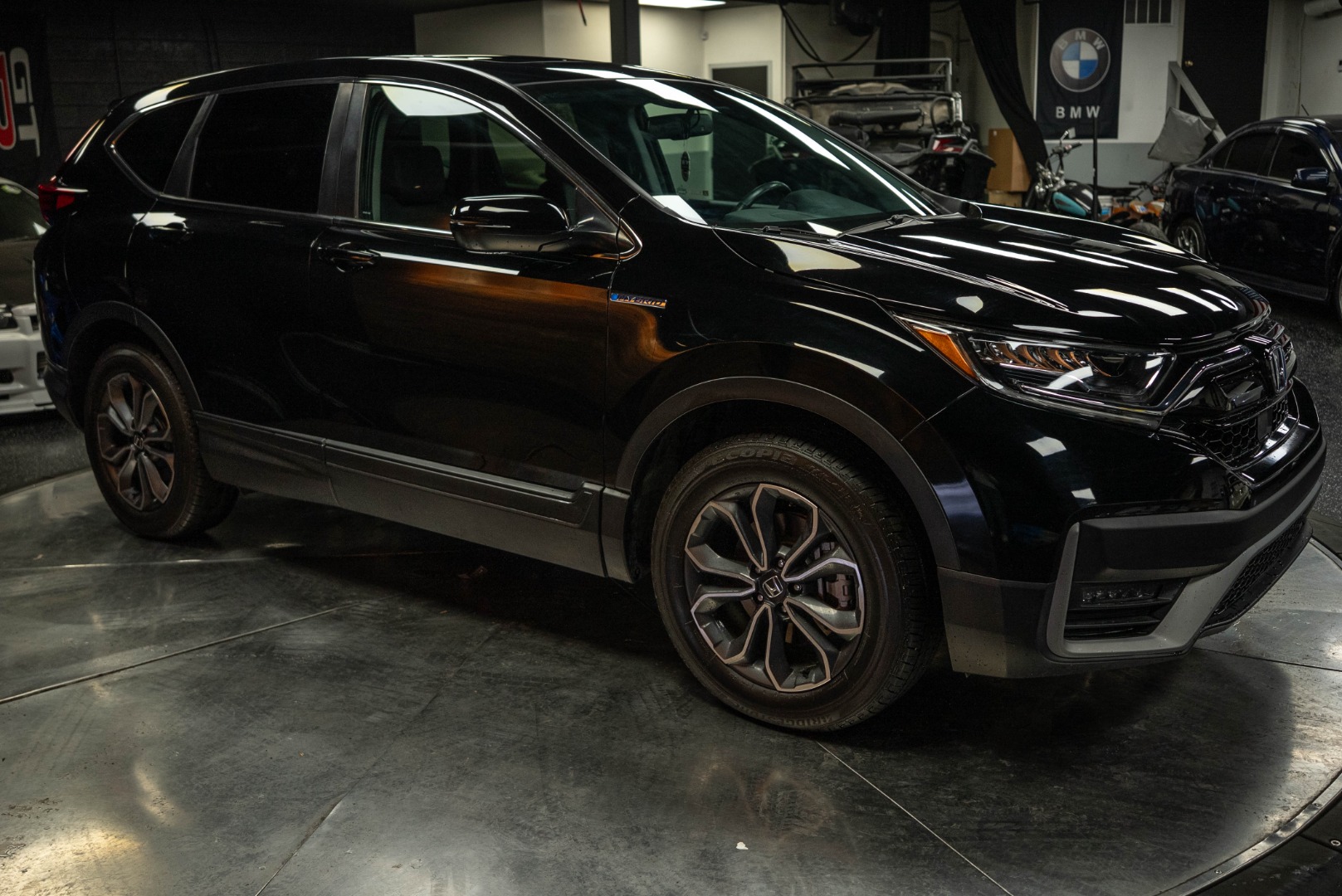 2022 Honda CR-V Hybrid EX-L photo 2