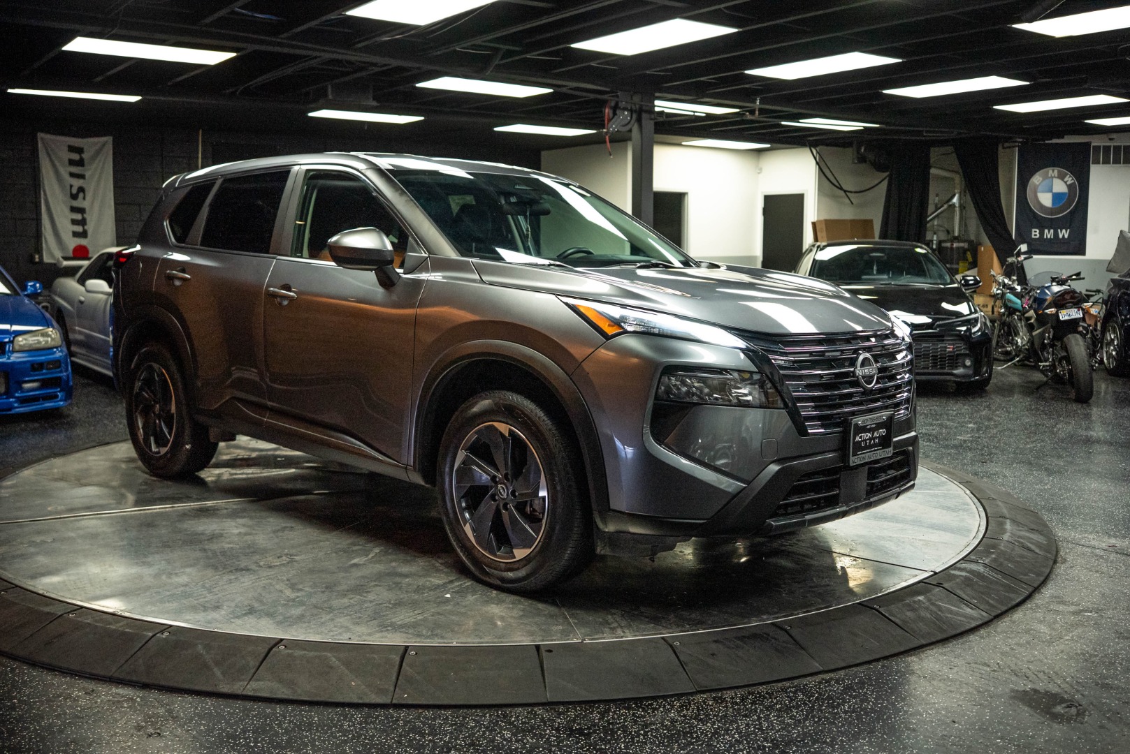 2024 Nissan Rogue SV photo 4