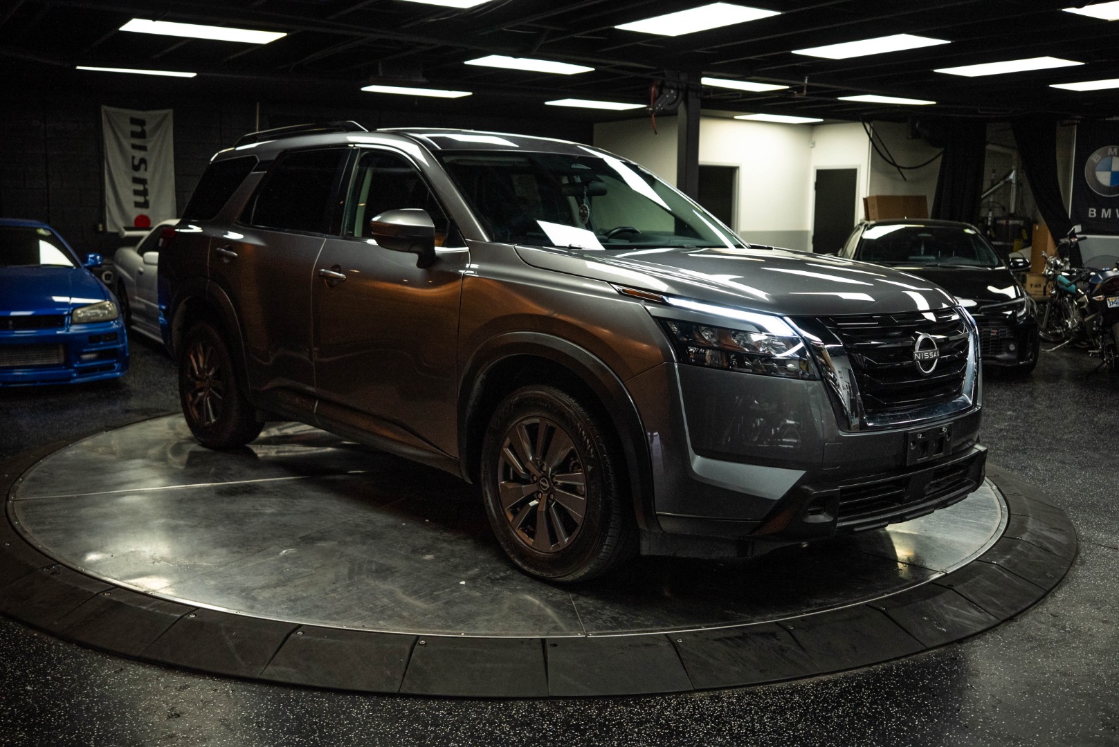 2024 Nissan Pathfinder SV photo 4