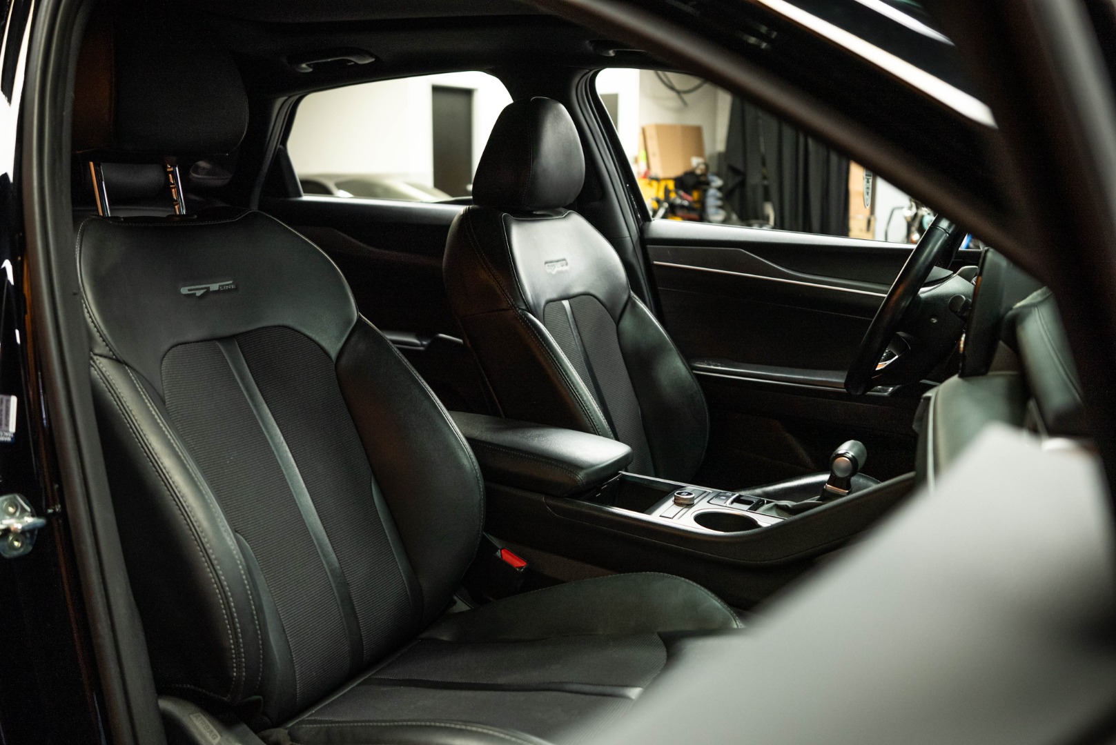 2021 Kia K5 GT-Line photo 12