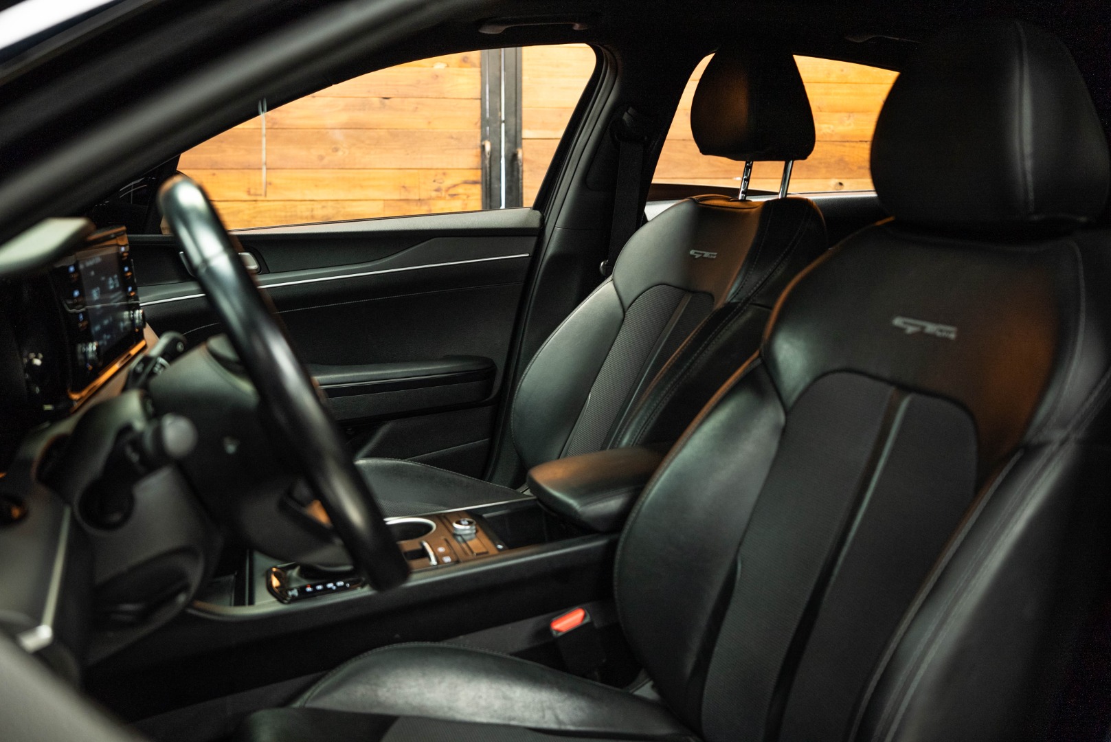 2021 Kia K5 GT-Line photo 8