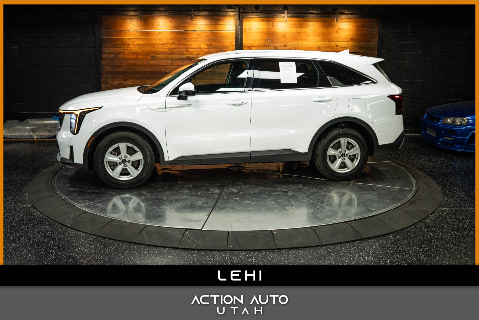 2024 Kia Sorento LX's photo