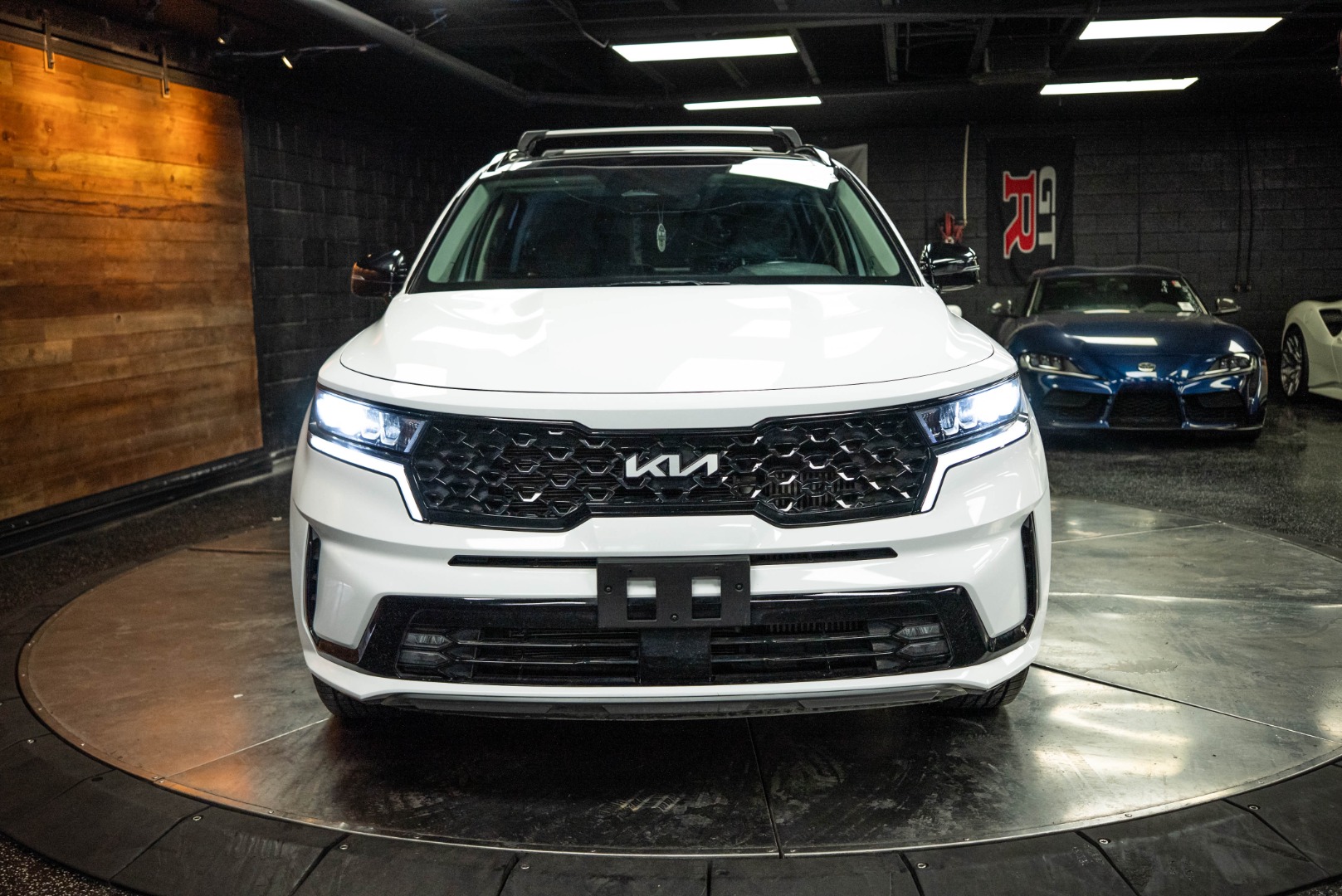 2022 Kia Sorento EX photo 3