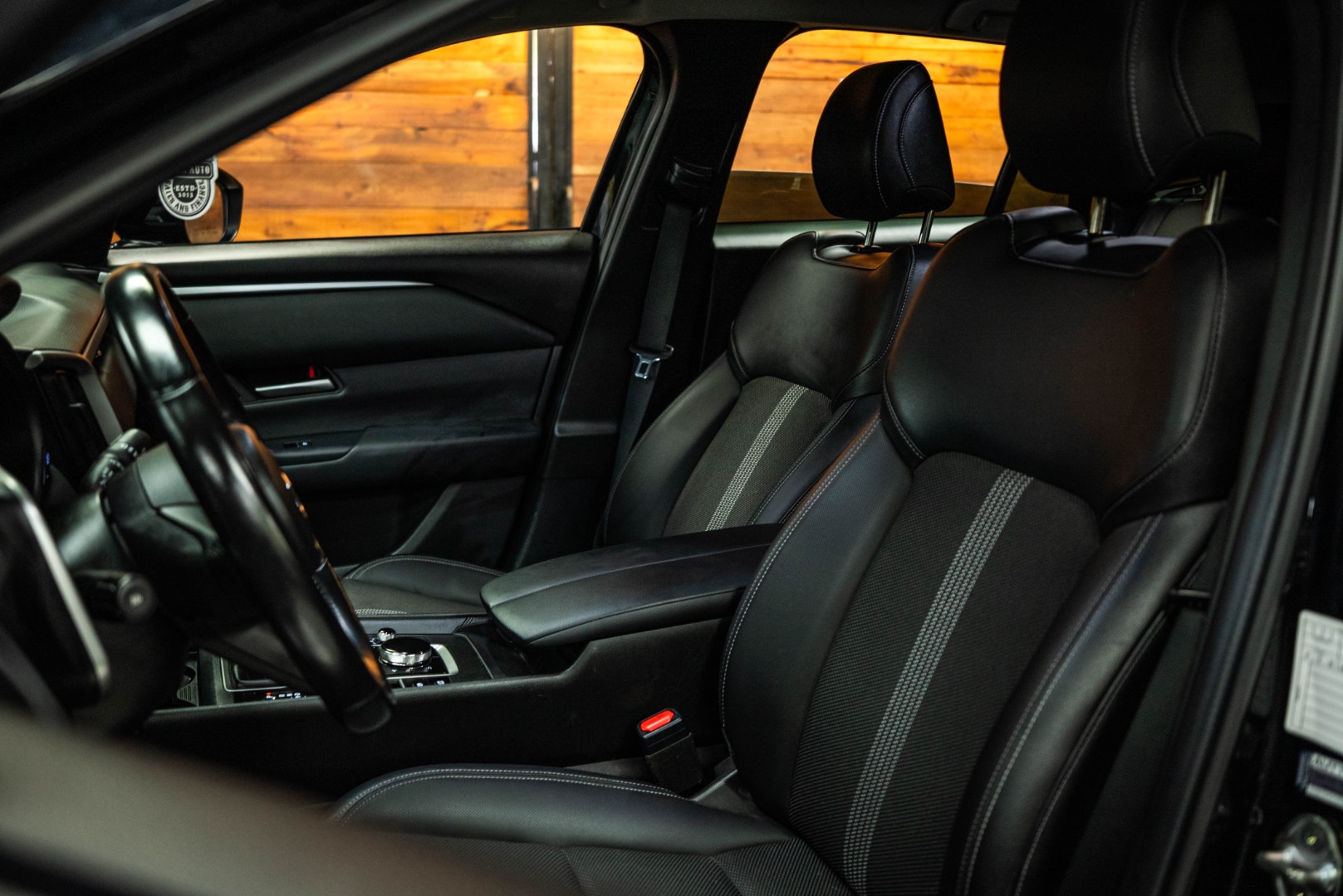 2024 Mazda CX-50 2.5 S Preferred photo 9