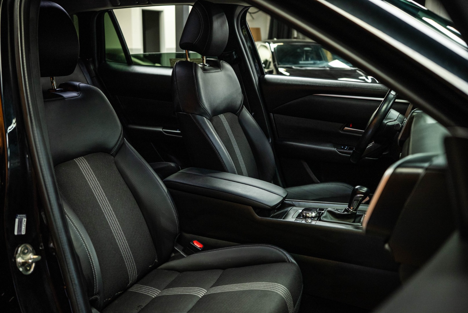 2024 Mazda CX-50 2.5 S Preferred photo 14